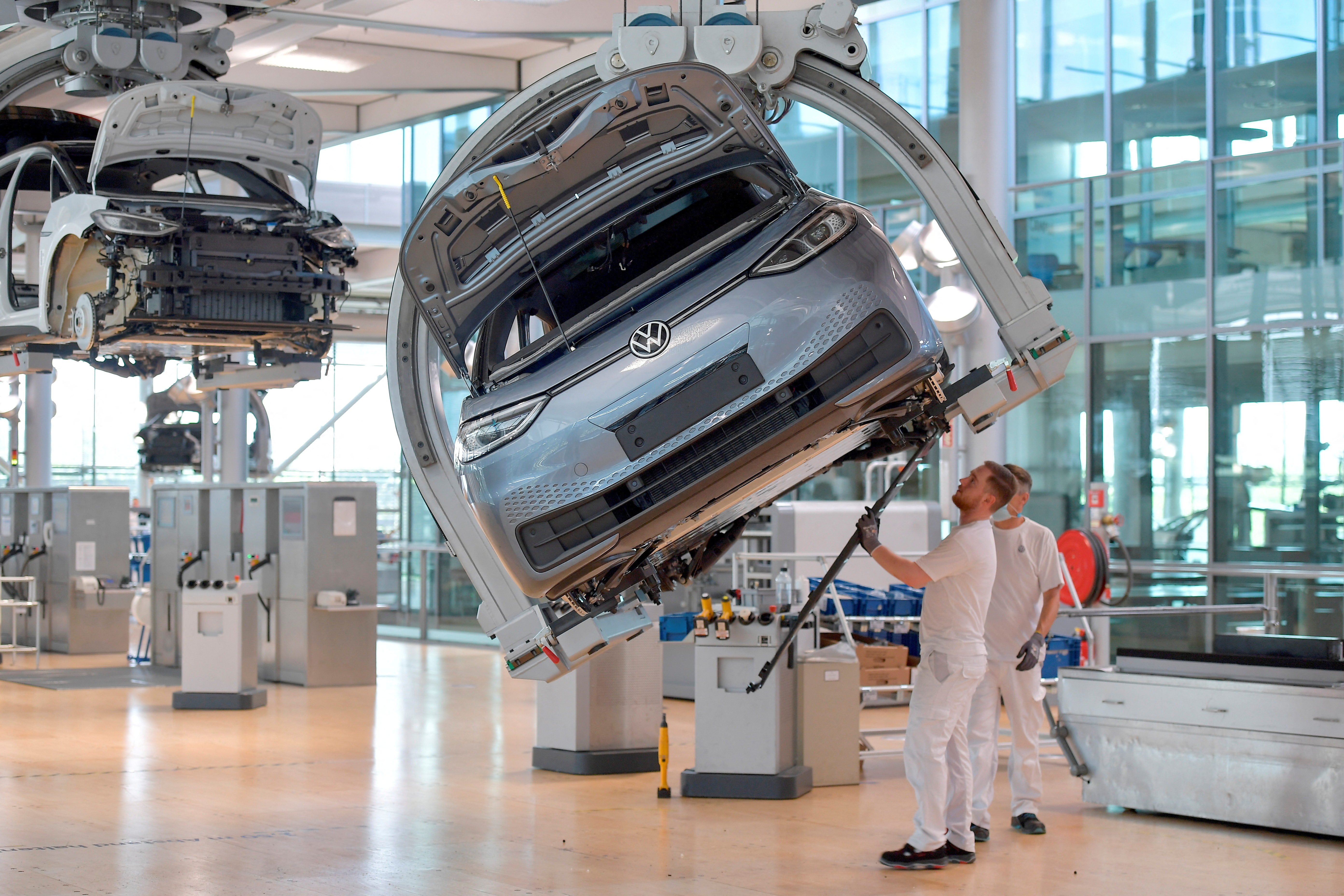 Automobile : BMW et Volkswagen voient leur bénéfice chuter au premier trimestre