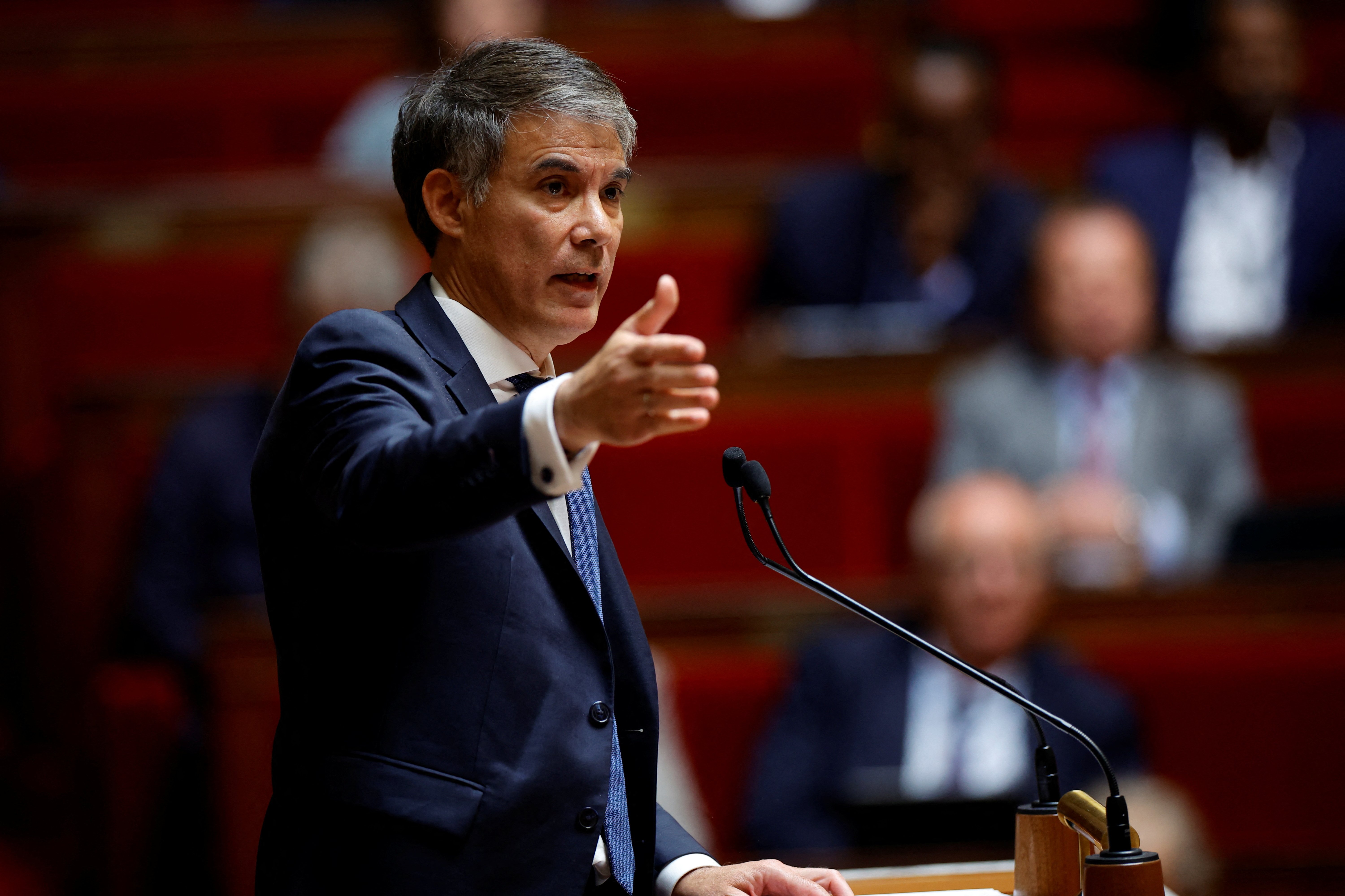 Sans adoption d'un budget, Olivier Faure prédit le « chaos » en France