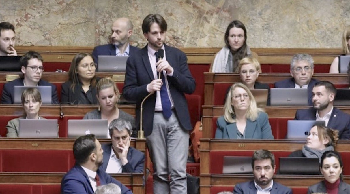 L'insulte, arme incontournable du politique