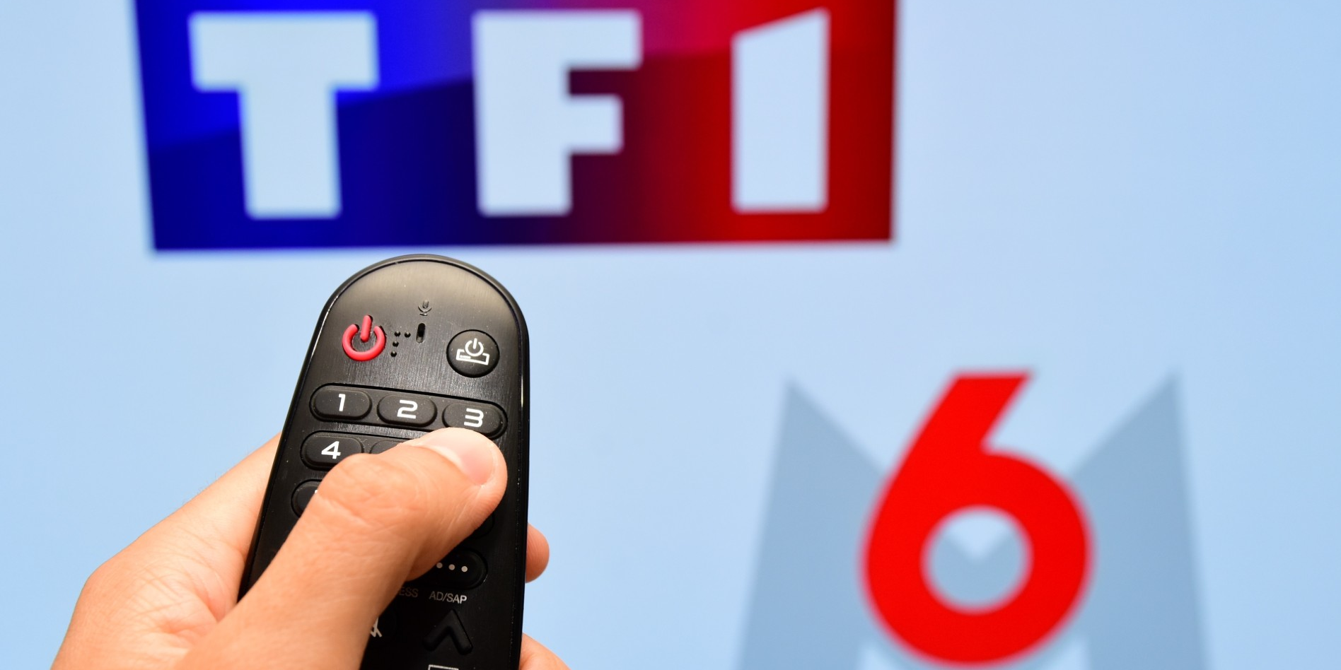 TV: TF1 et M6 préservent leurs précieuses fréquences, Xavier Niel rate son pari