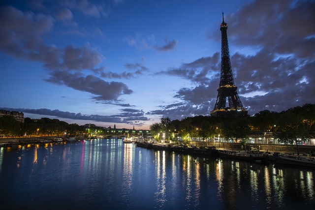 La grève à la Tour Eiffel se termine sur un accord qui augmente le ticket d'entrée