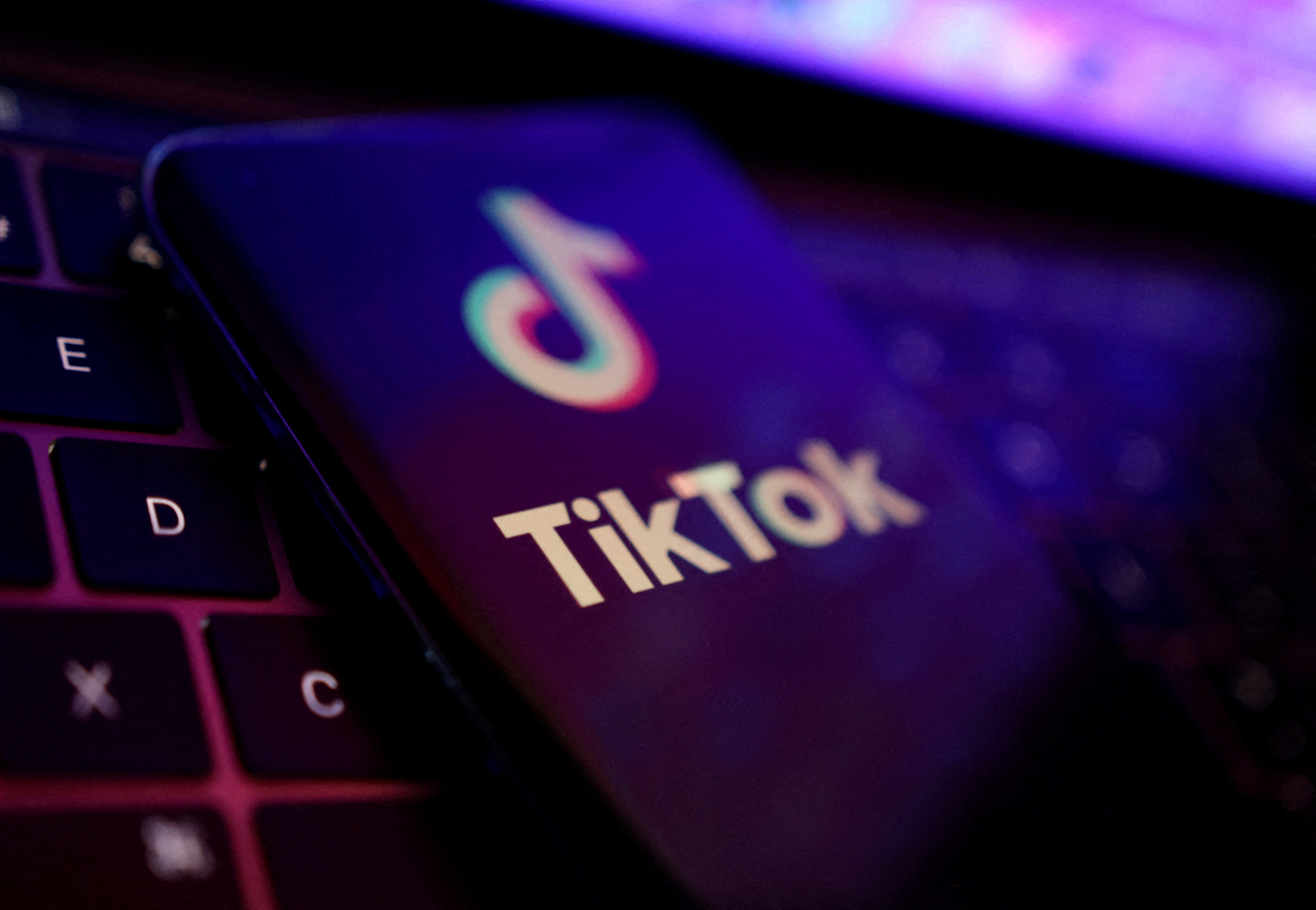 Le Royaume-Uni interdit TikTok sur les appareils gouvernementaux