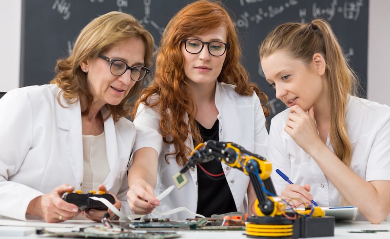 Choisir une filière scientifique : l'importance des « role models » pour les lycéennes