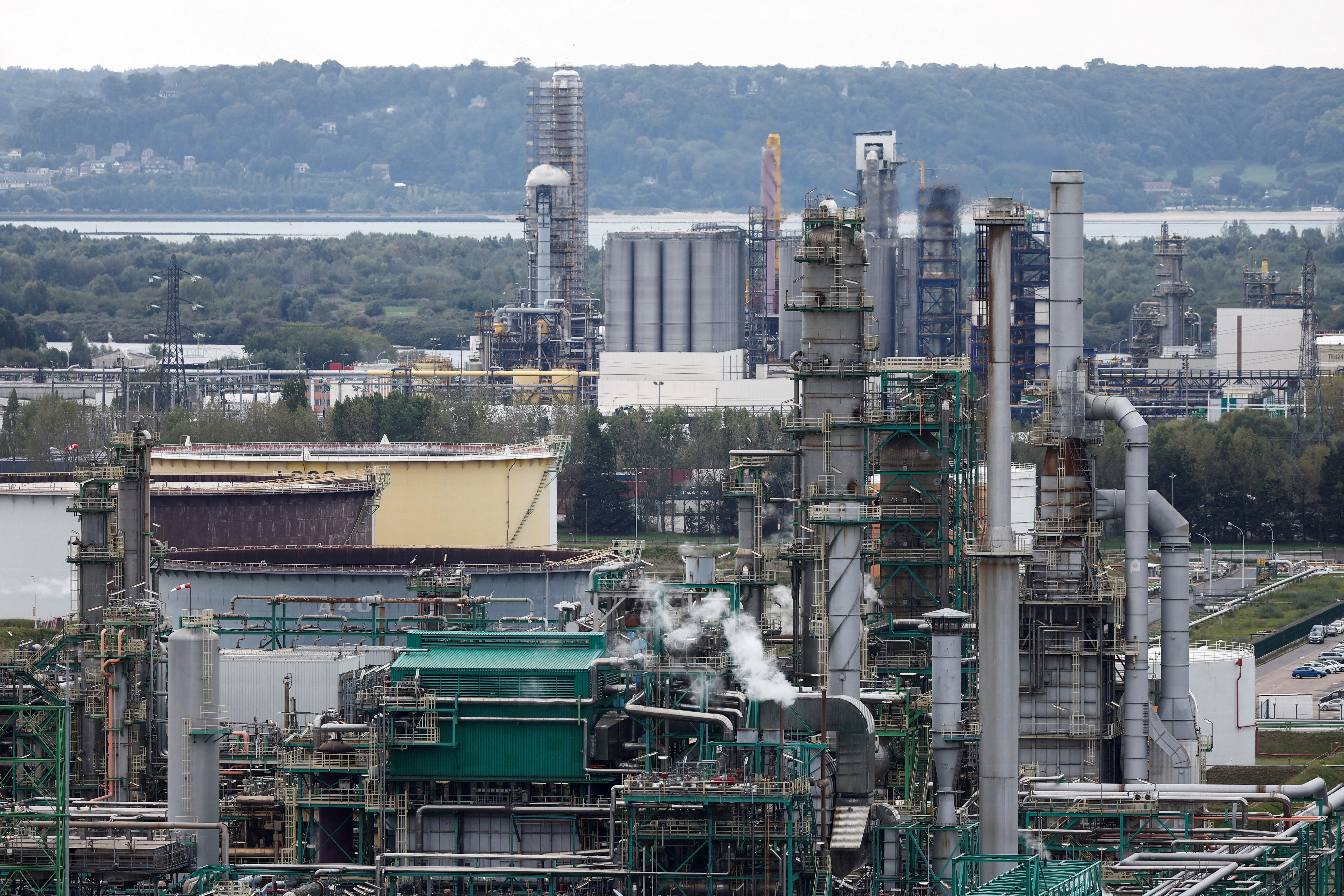 Carburants : l'approvisionnement a repris en Ile-de-France après le déblocage de la plus grande raffinerie TotalEnergies