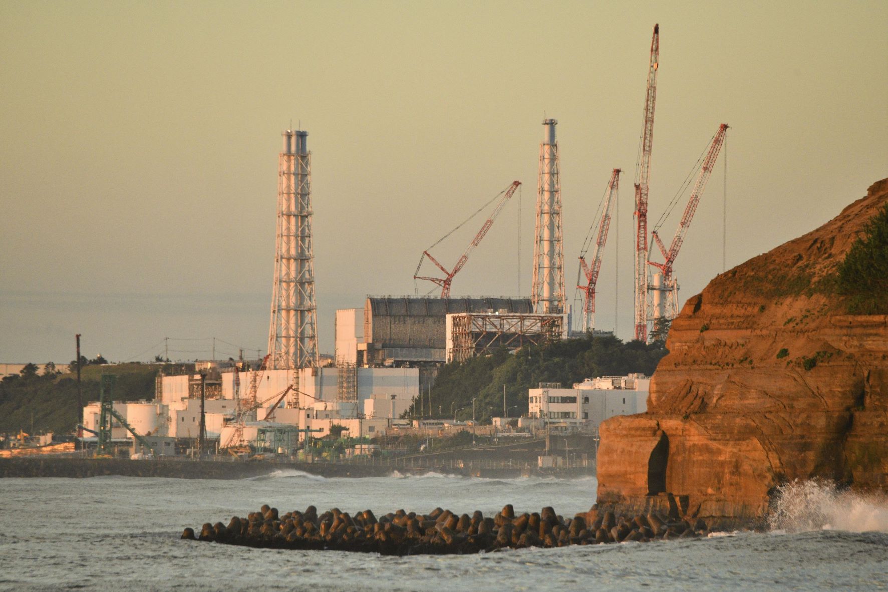 Centrale nucléaire de Fukushima : une fuite d'eau radioactive détectée