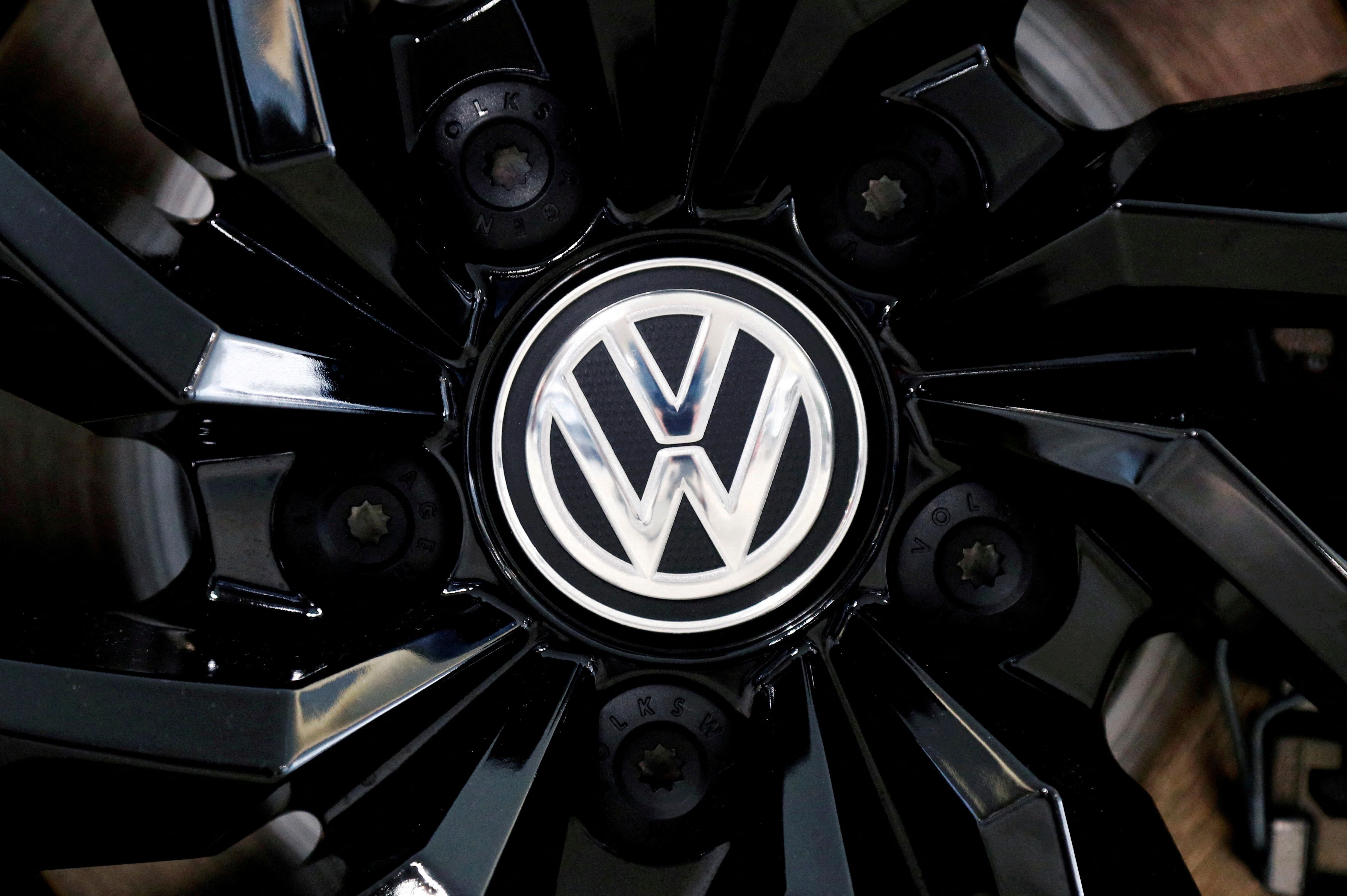 122 milliards d'euros : le plan colossal de Volkswagen pour accélérer dans l'électrique malgré le blocage allemand