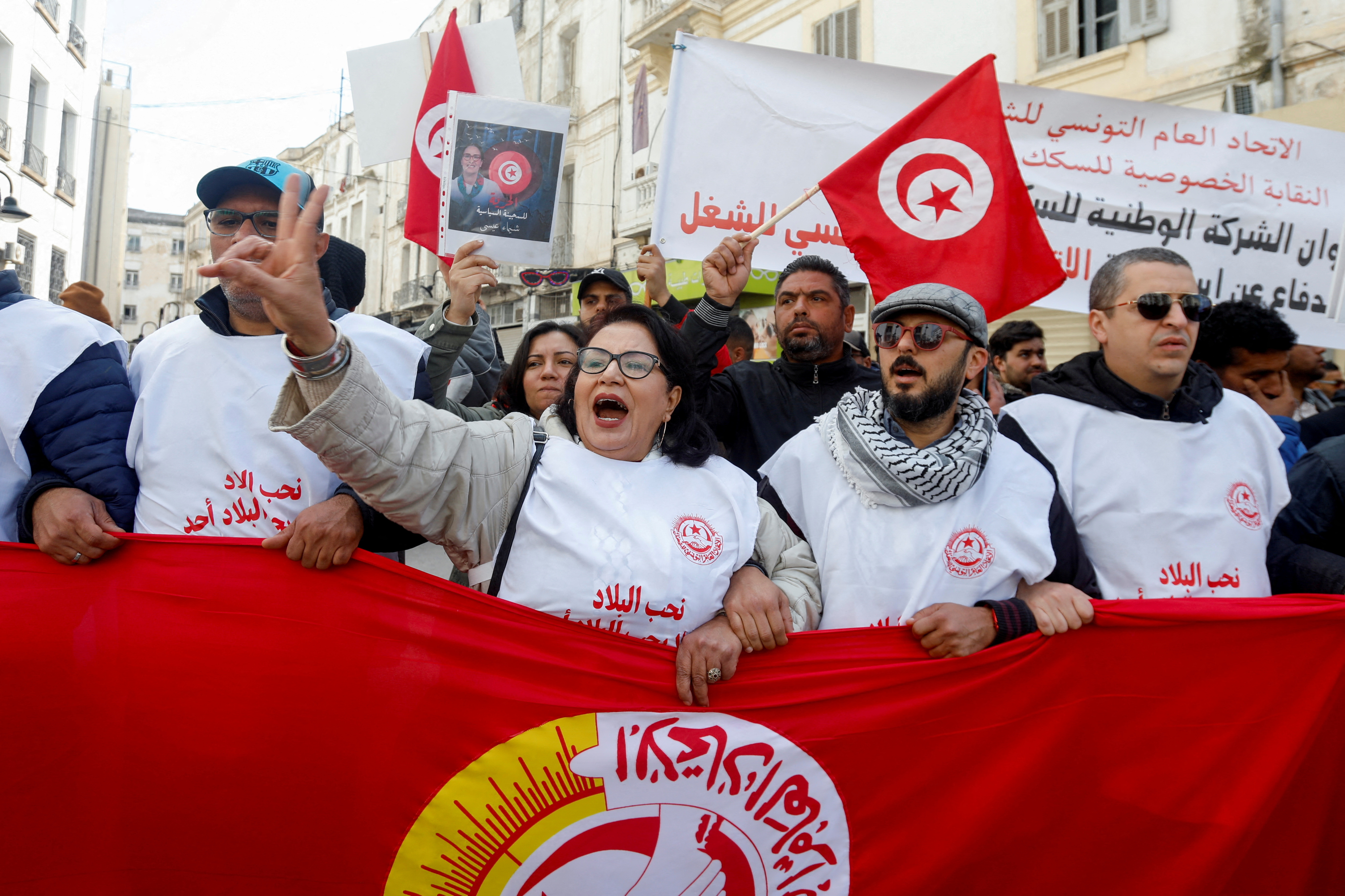 L'Union européenne prête à envoyer 900 millions d'euros à la Tunisie pour qu'elle continue de lutter contre l'immigration