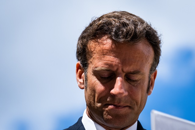 Retraites : la crise politique et sociale menace les autres projets de réforme de Macron