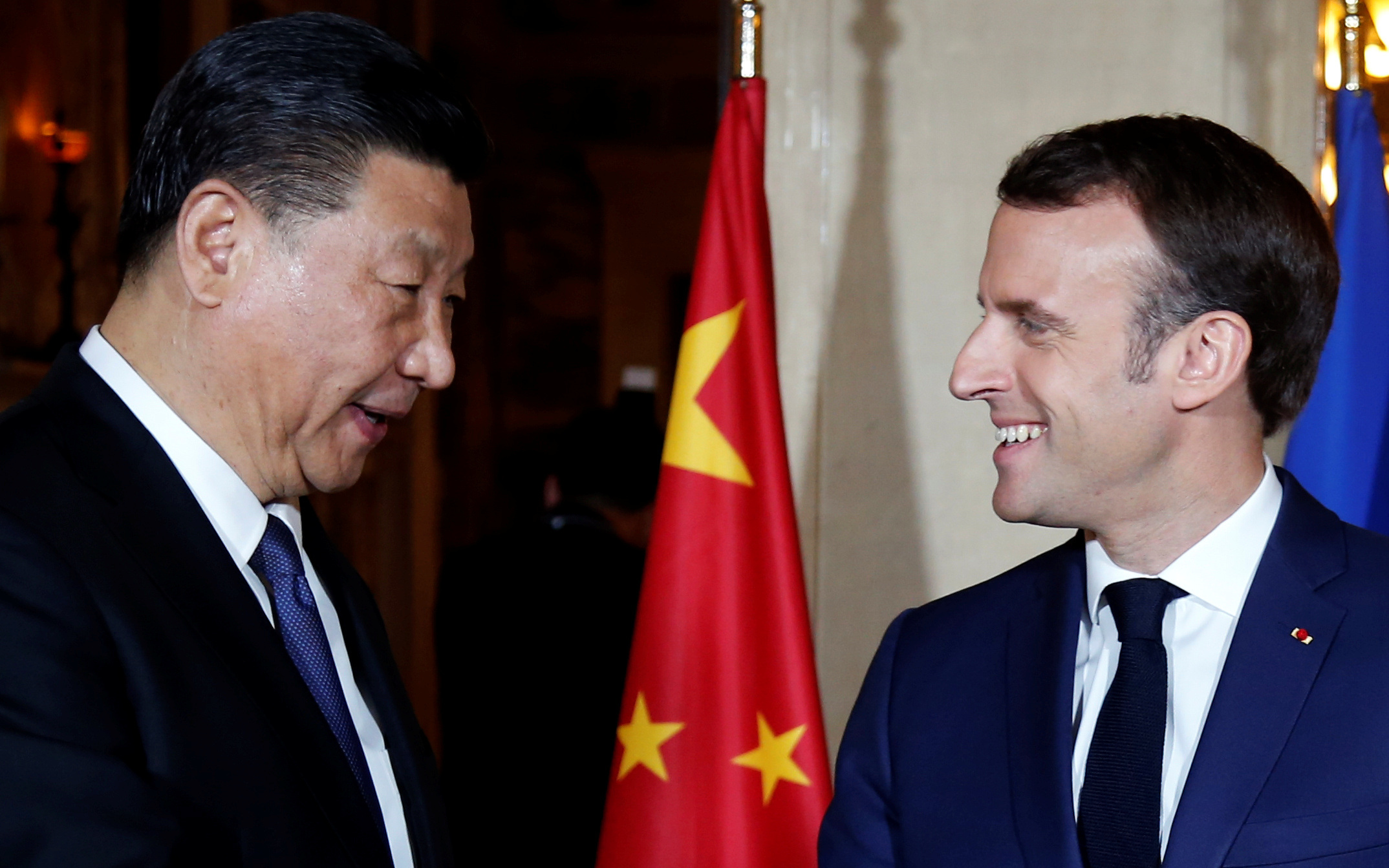 Xi Jinping demande à Emmanuel Macron plus d'investissements français en Chine