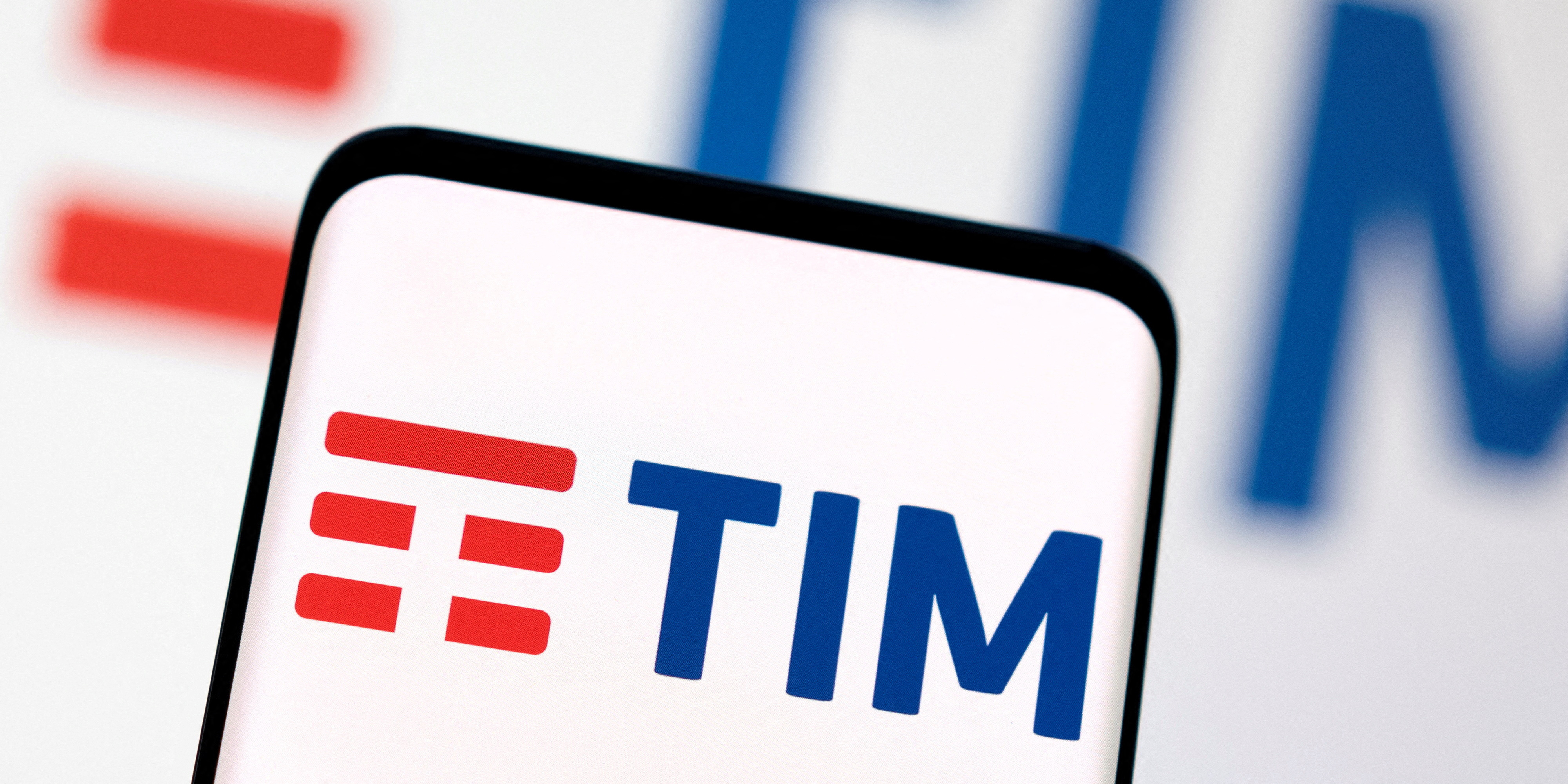 Réseau fixe de Telecom Italia : KKR et la Caisse des dépôts italienne ont chacun rehaussé leur offre