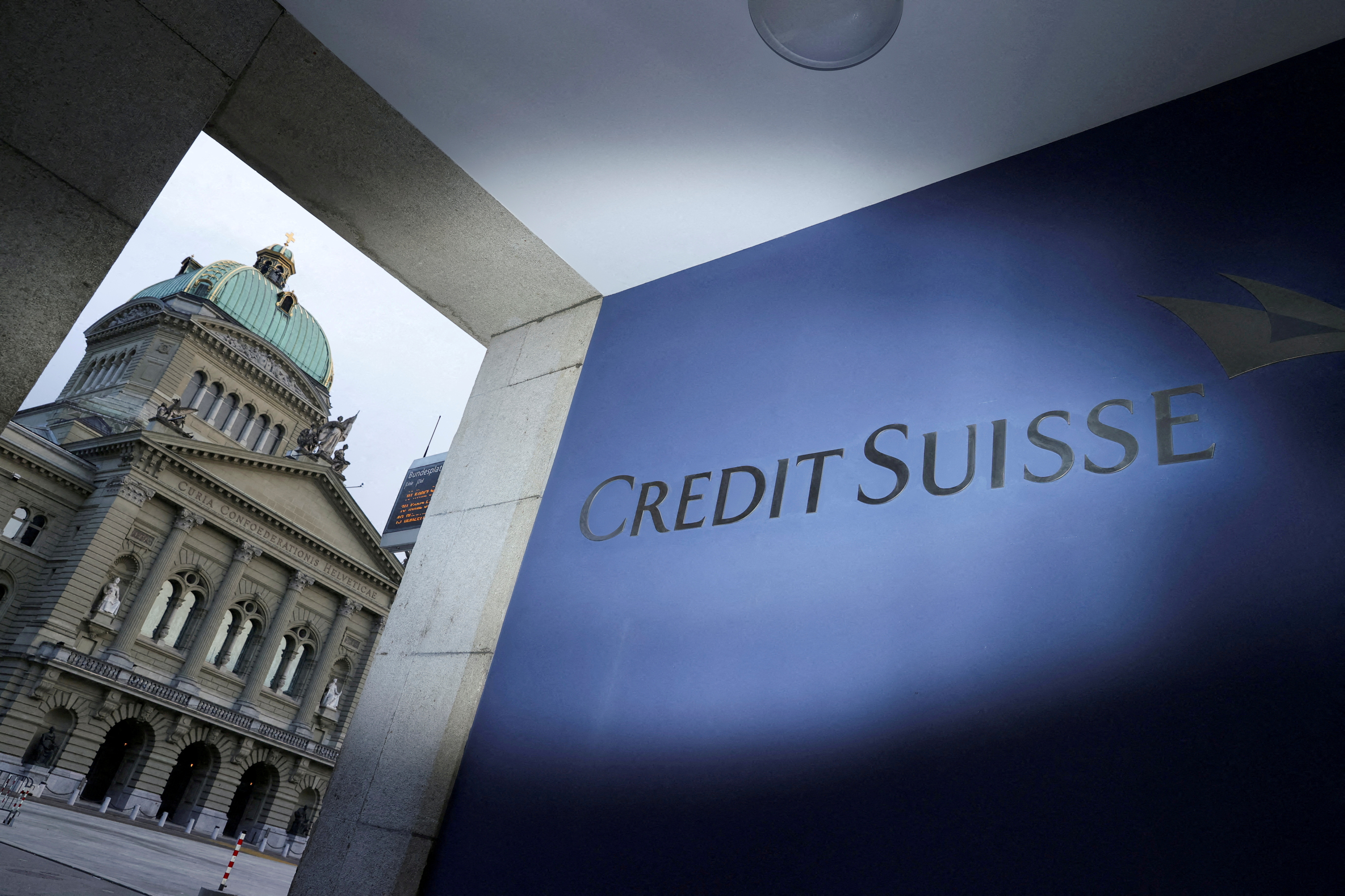 Le gouvernement suisse donne un sérieux coup de frein aux bonus des dirigeants de Credit Suisse