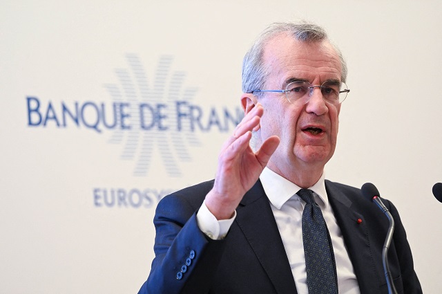 Le gouverneur de la Banque de France favorable à un maintien des taux