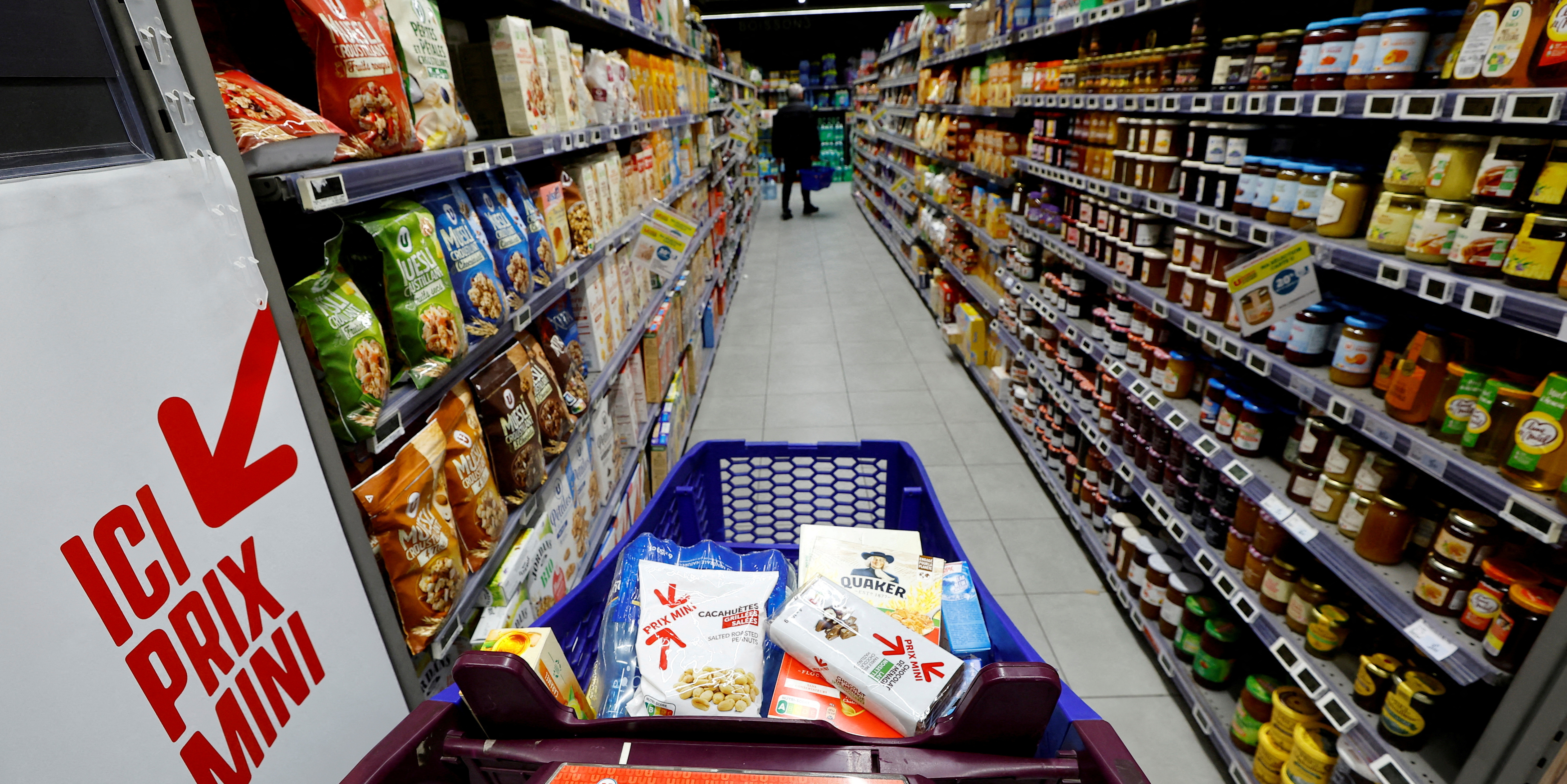 Inflation : Borne met la pression sur les industriels pour faire baisser les prix de l'alimentaire