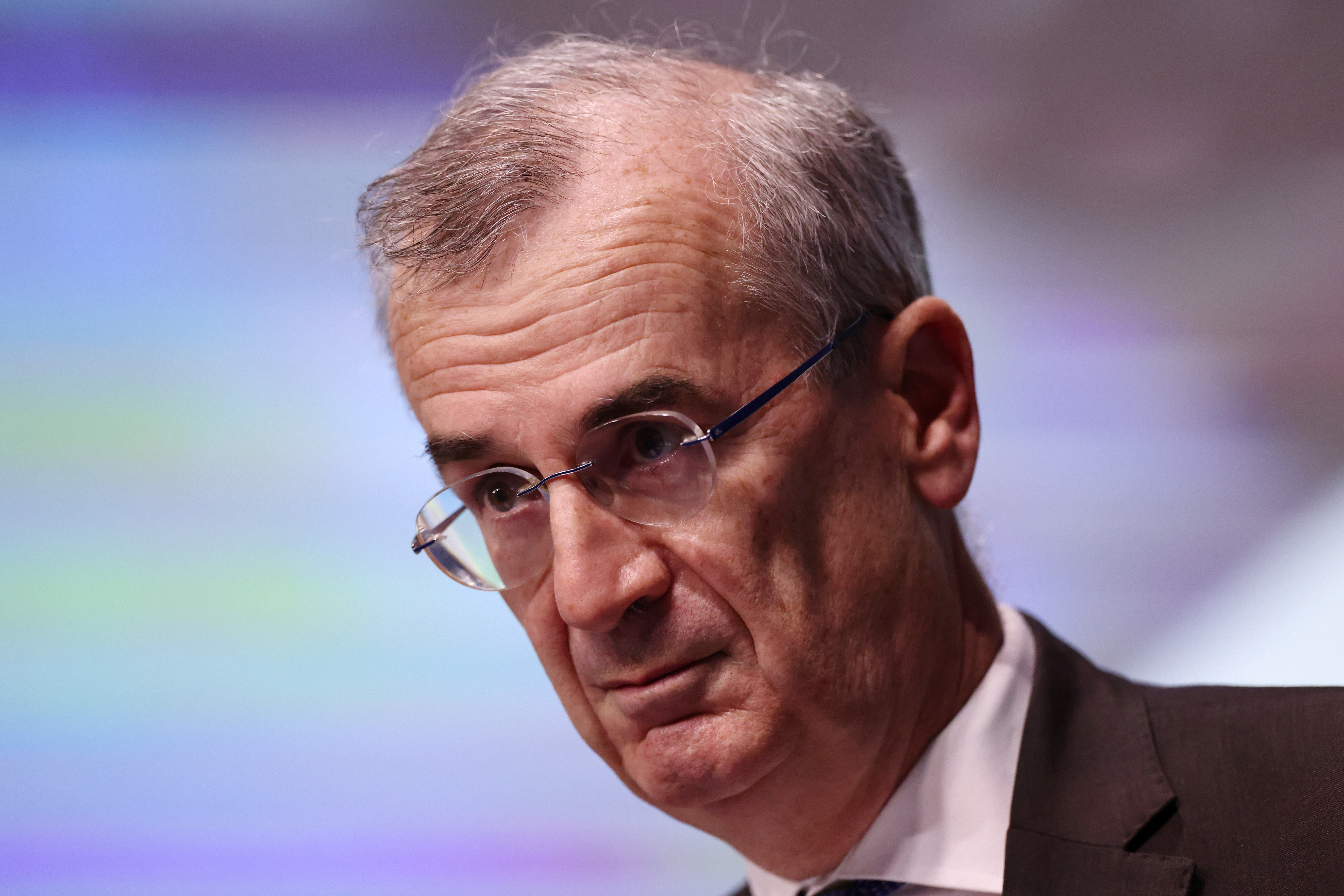 BCE : sauf surprise, la prochaine décision sera une baisse des taux, assure Villeroy de Galhau