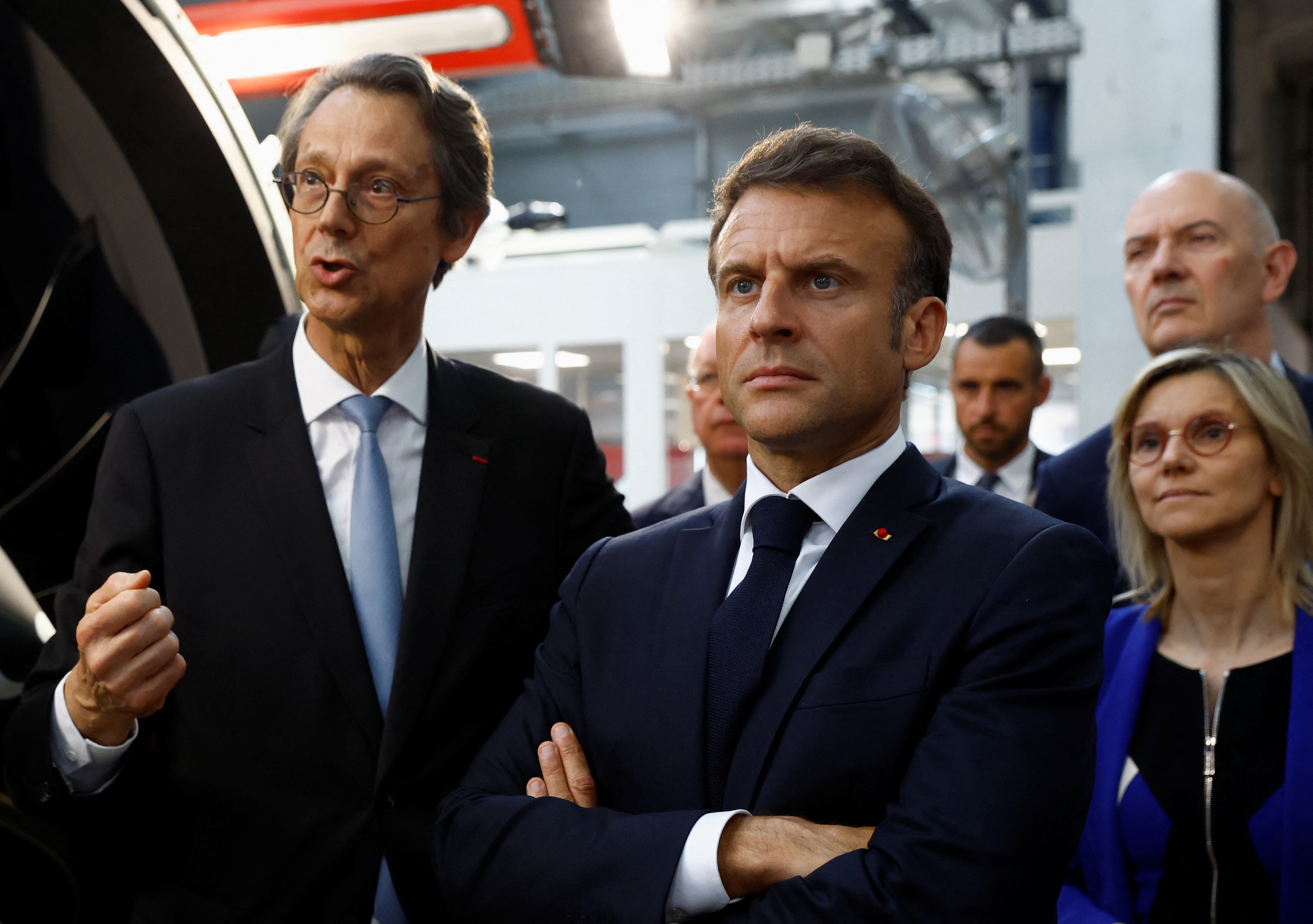 Emmanuel Macron annonce 750 millions euros d'investissements pour décarboner la filière aéronautique