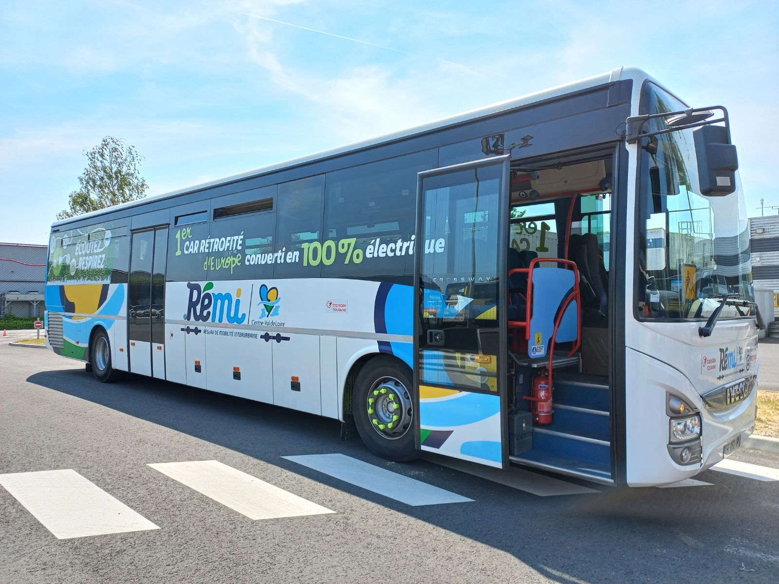 Transdev lance en Touraine le premier autocar rétrofité homologué