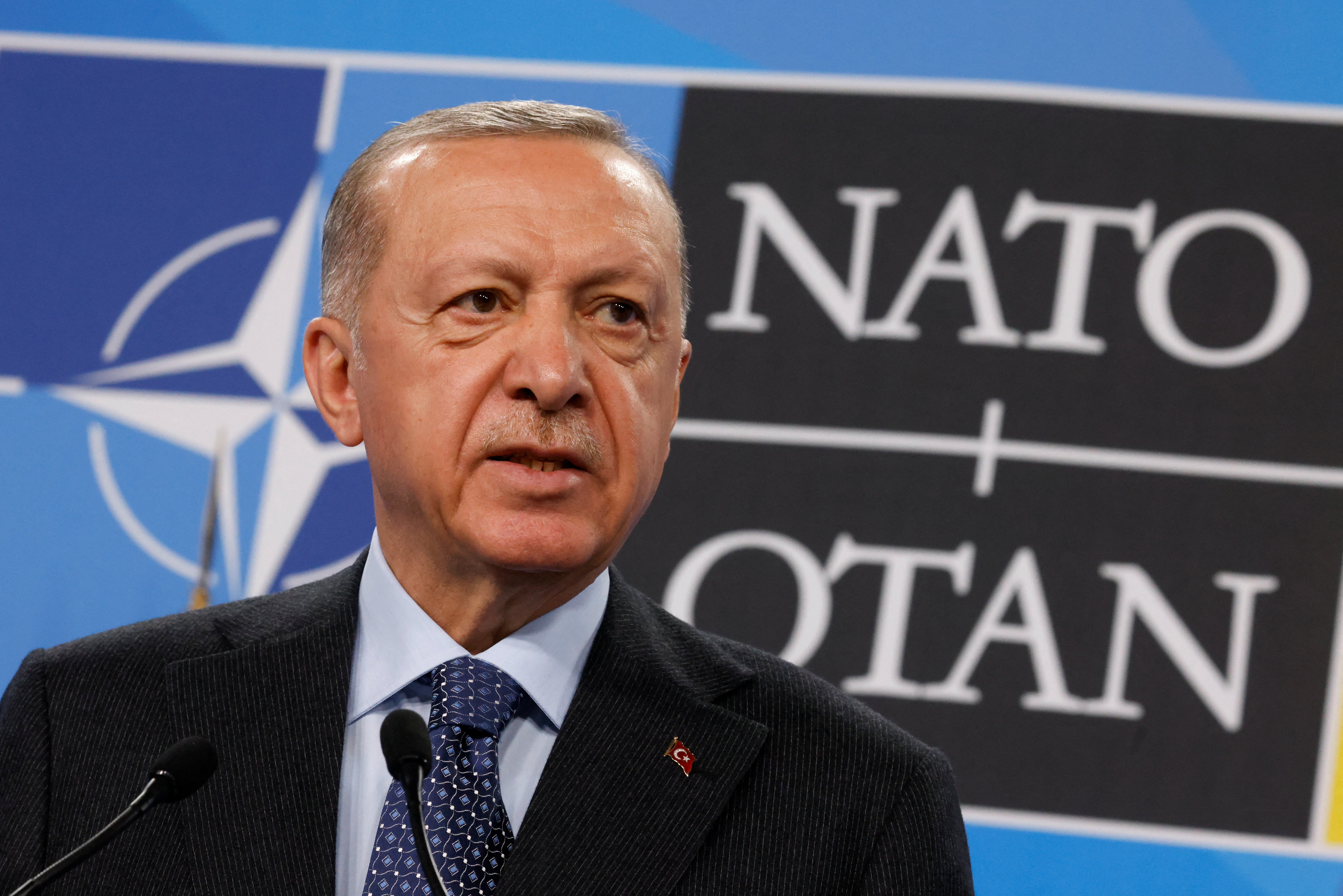 Erdogan : « Ouvrez d'abord la voie à l'adhésion de la Turquie à l'Union européenne et, ensuite, nous ouvrirons la voie à la Suède » pour l'Otan