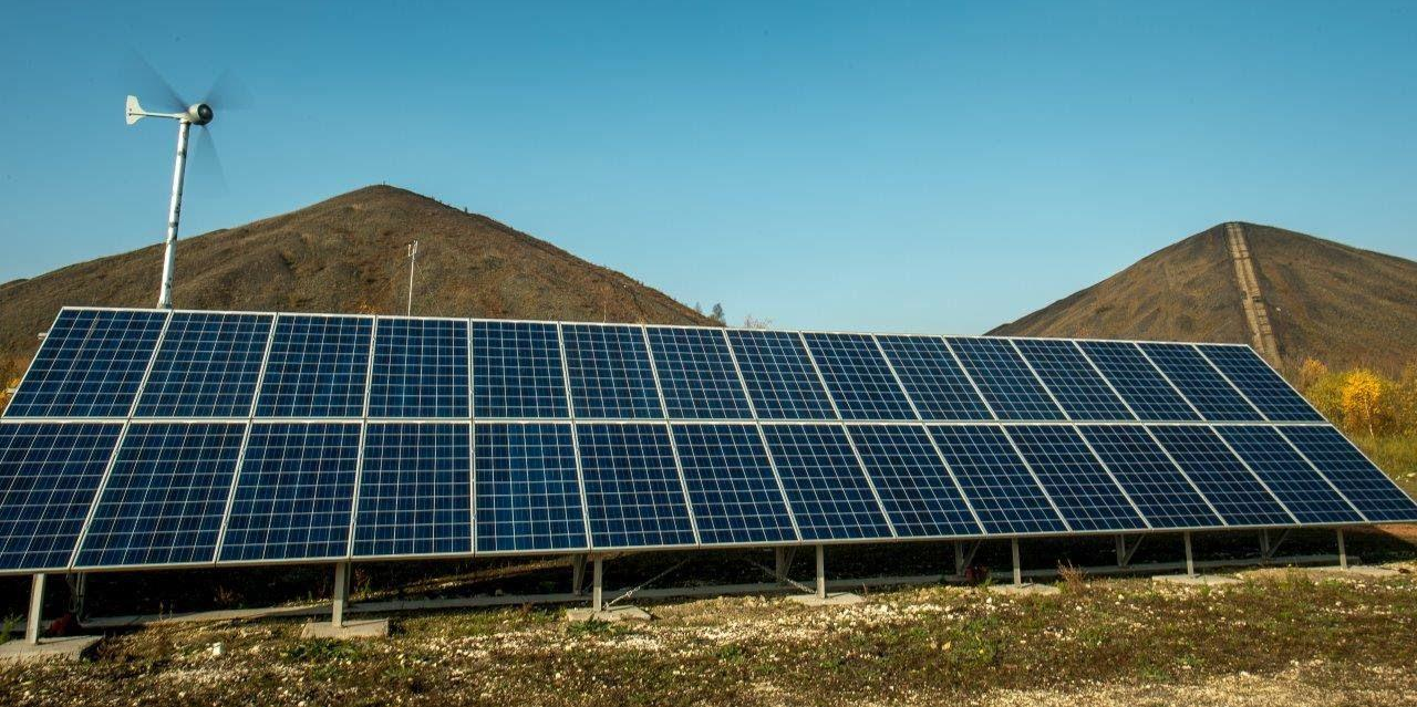 Énergies renouvelables : les Émirats s'engagent à tripler leur production d'ici 2030