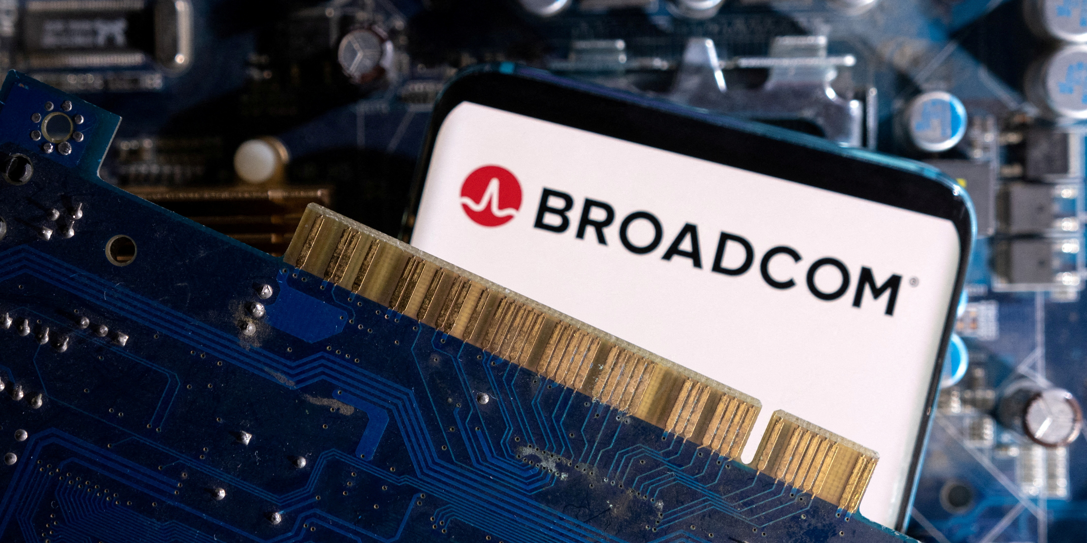 Informatique : Broadcom autorisé par Bruxelles à racheté VMware, mais sous conditions