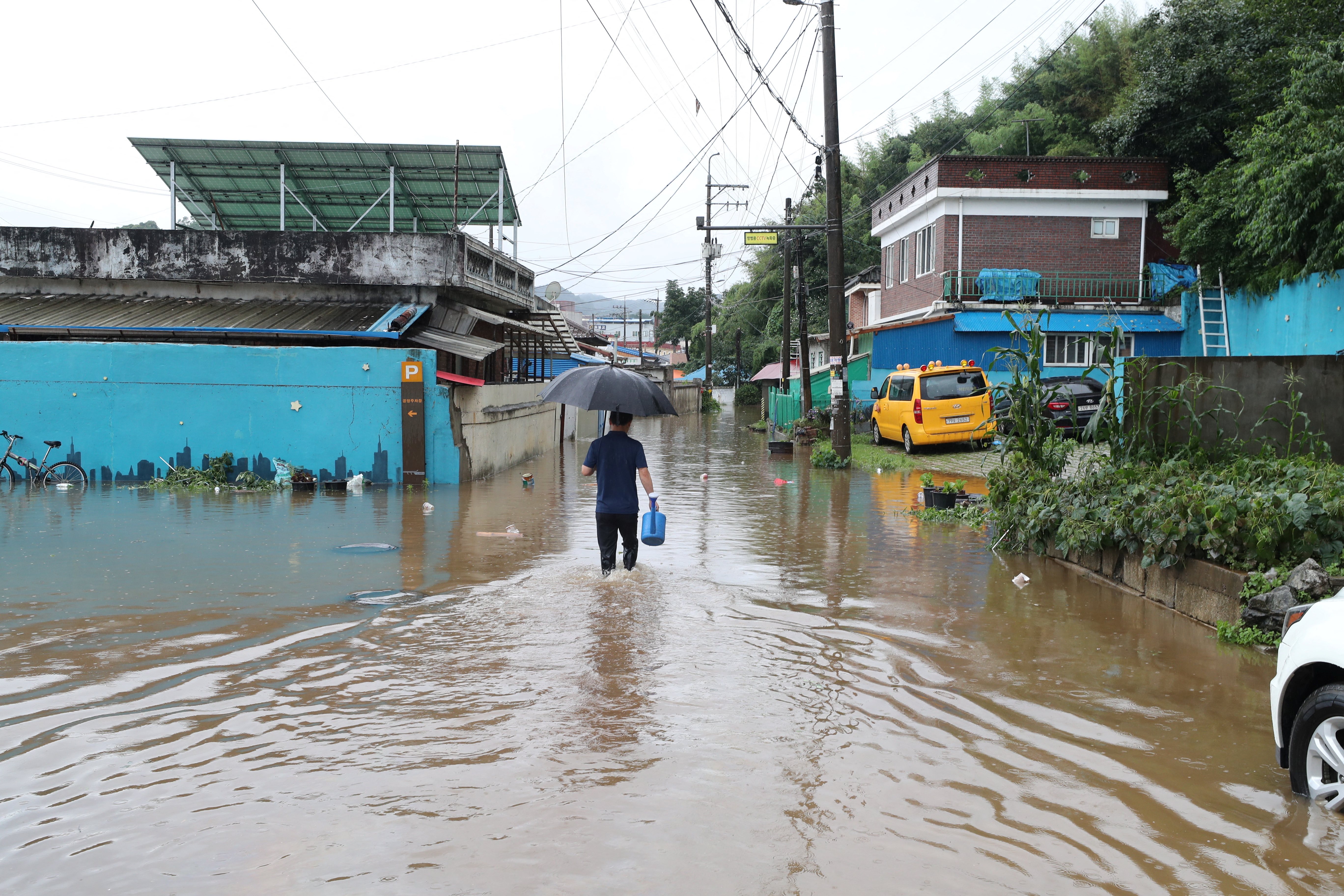 Corée du Sud, Italie, Etats-Unis : de nombreux morts liés aux pluies et aux sécheresses extrêmes partout dans le monde