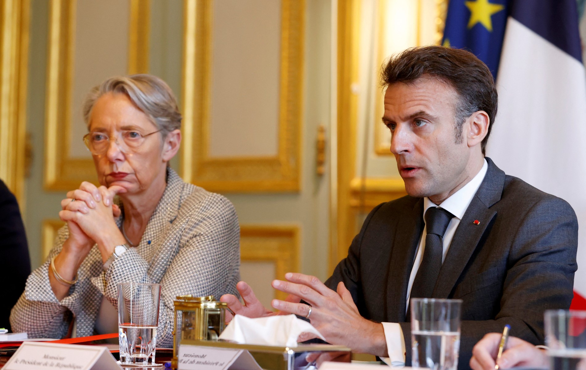 Bas salaires : Emmanuel Macron confirme la tenue en octobre d'une « conférence sociale »