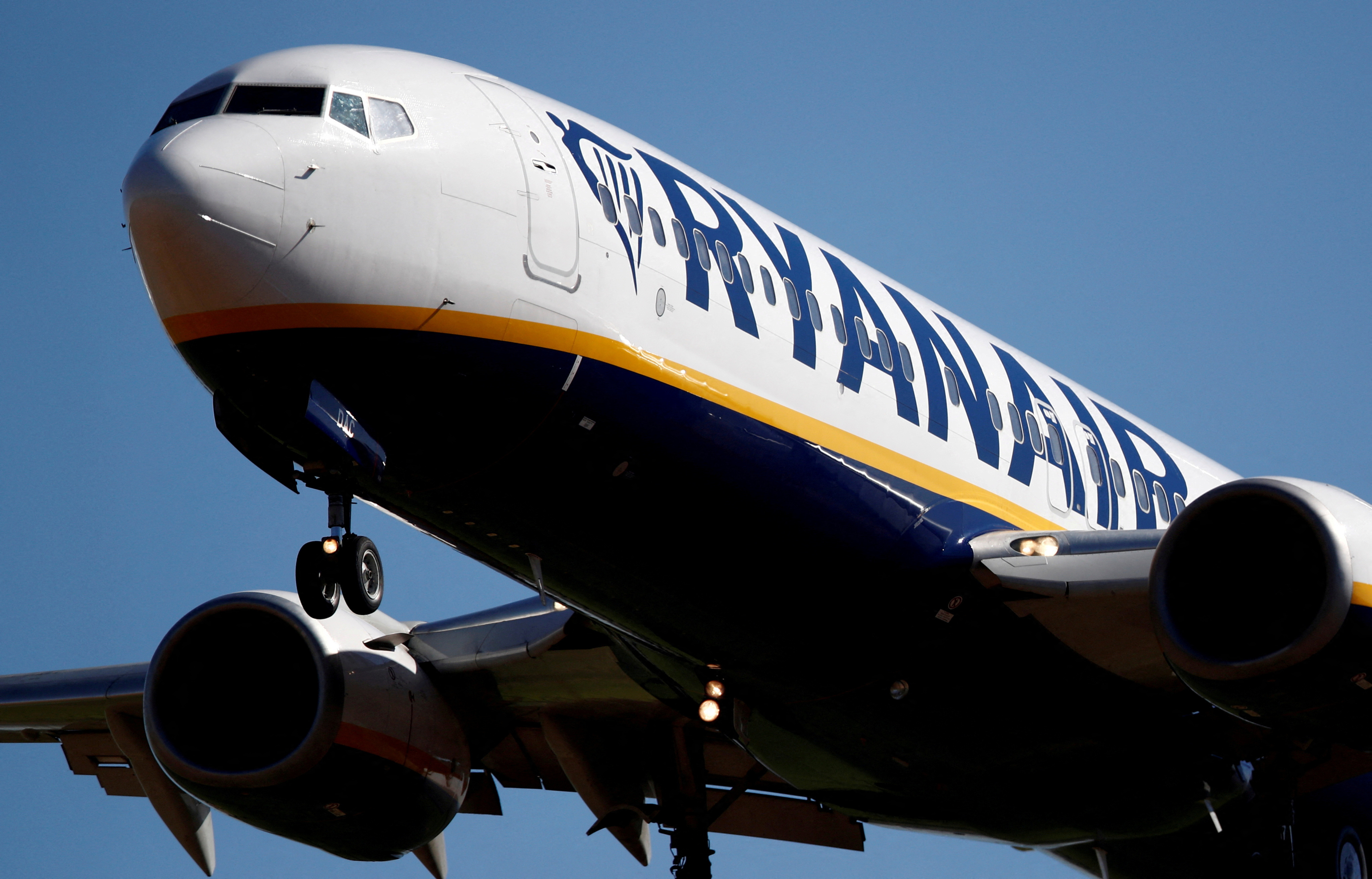 Transport aérien : Ryanair voit ses bénéfices multipliés par quatre au premier trimestre
