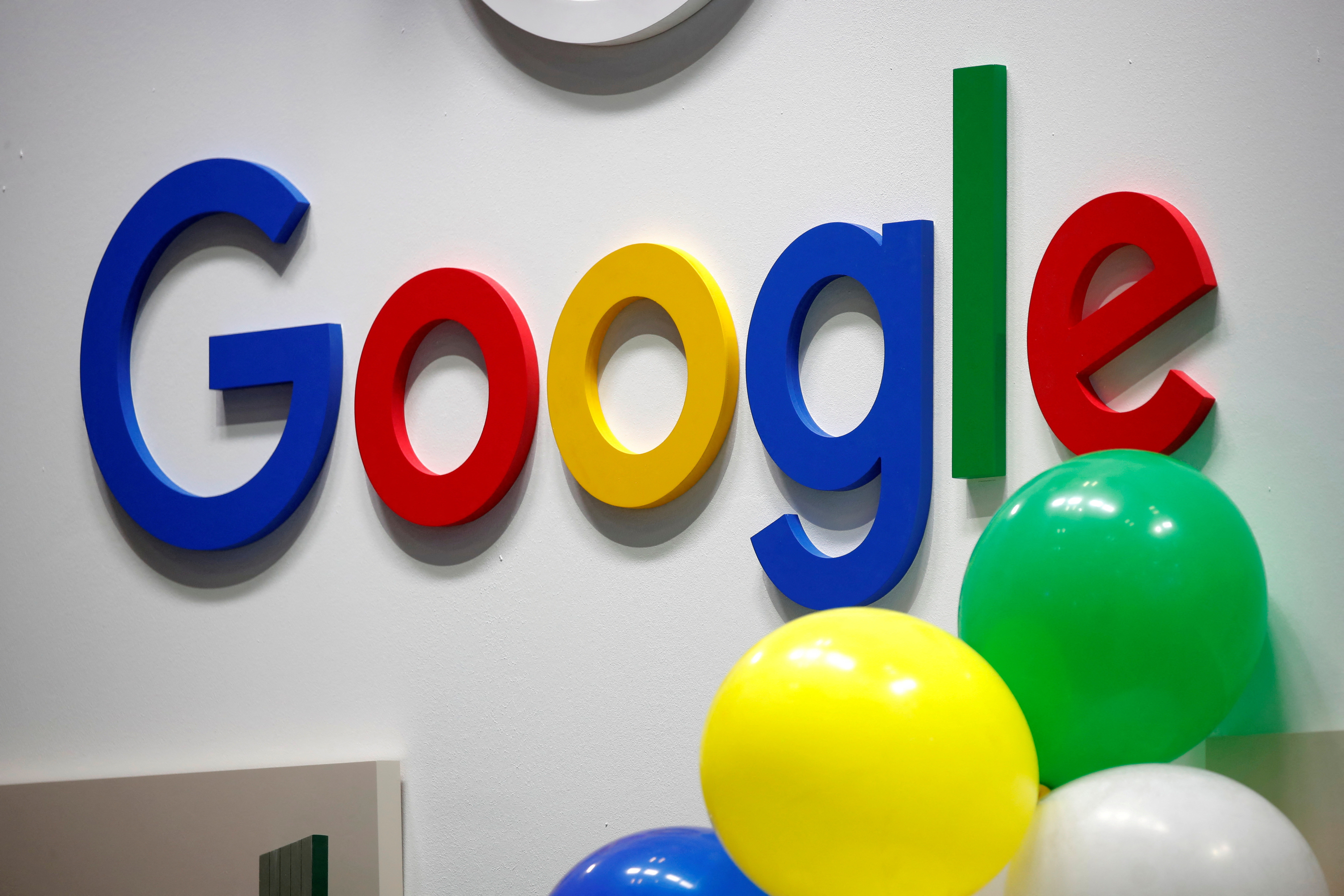 Google garantit plus de transparence pour se conformer aux nouvelles règles européennes (DSA)