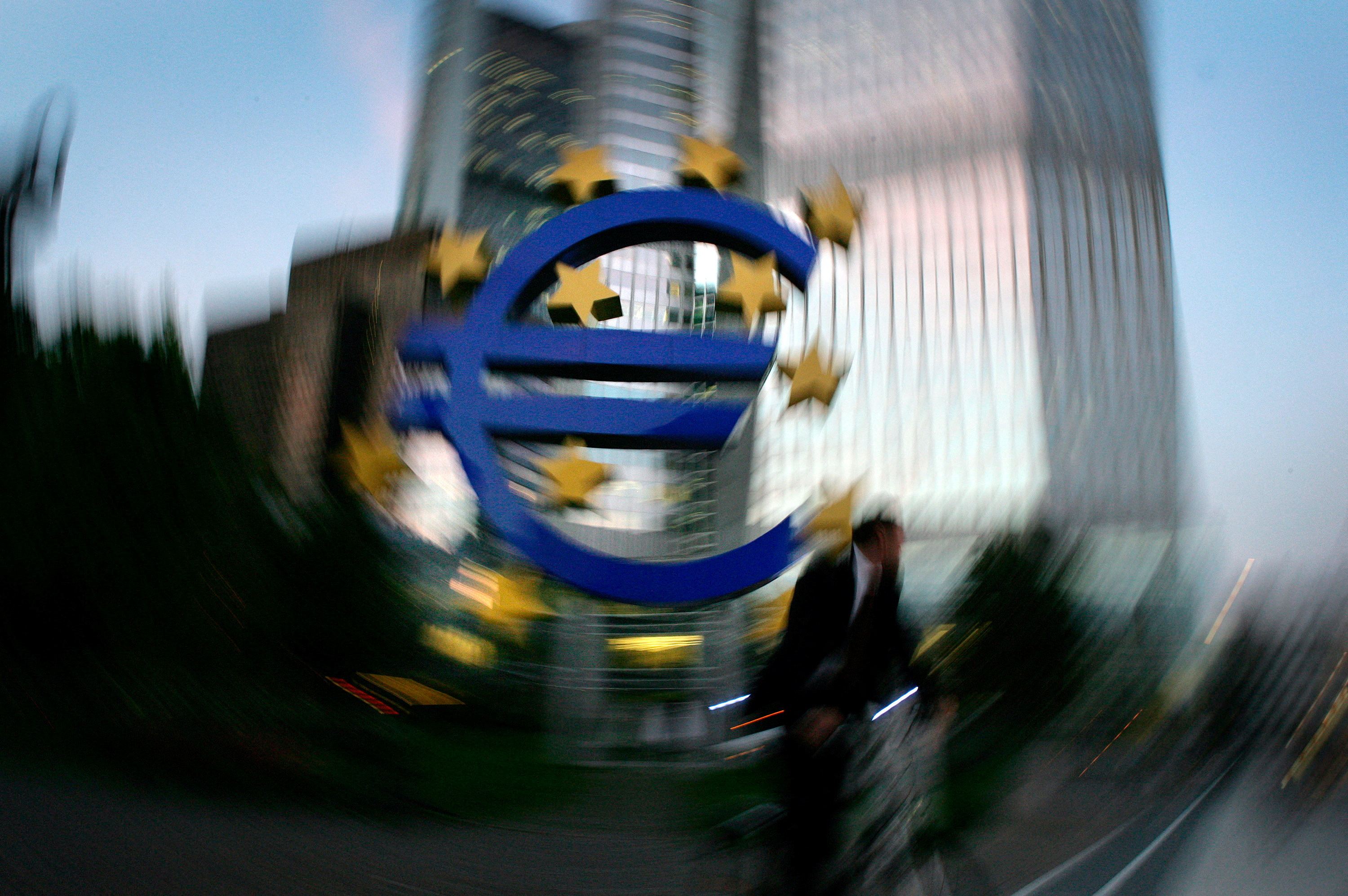 Stress tests: les banques européennes résistent, les banques françaises dévissent