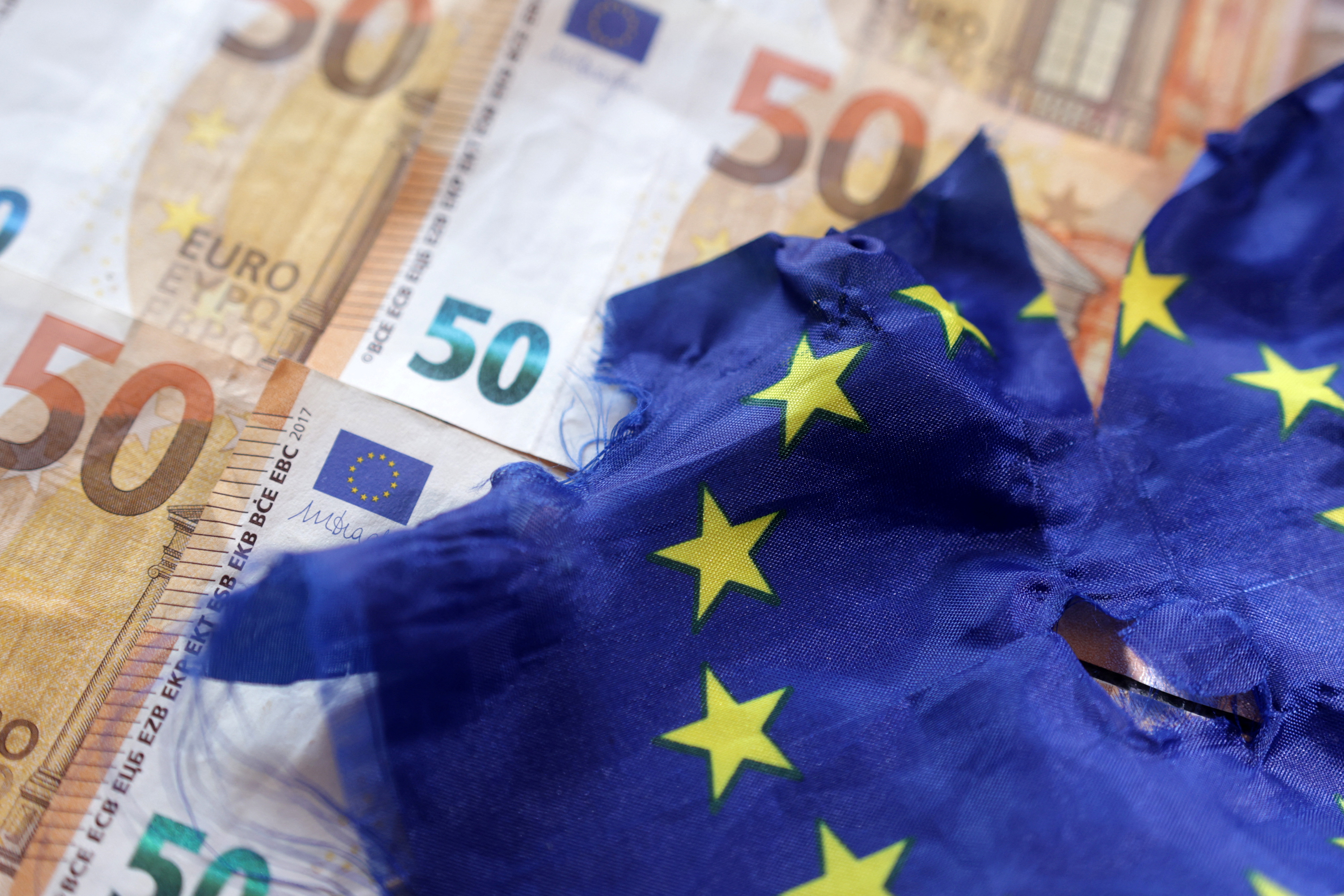 Taxer à 2% le patrimoine des milliardaires européens rapporterait 40 milliards d'euros à l'Europe