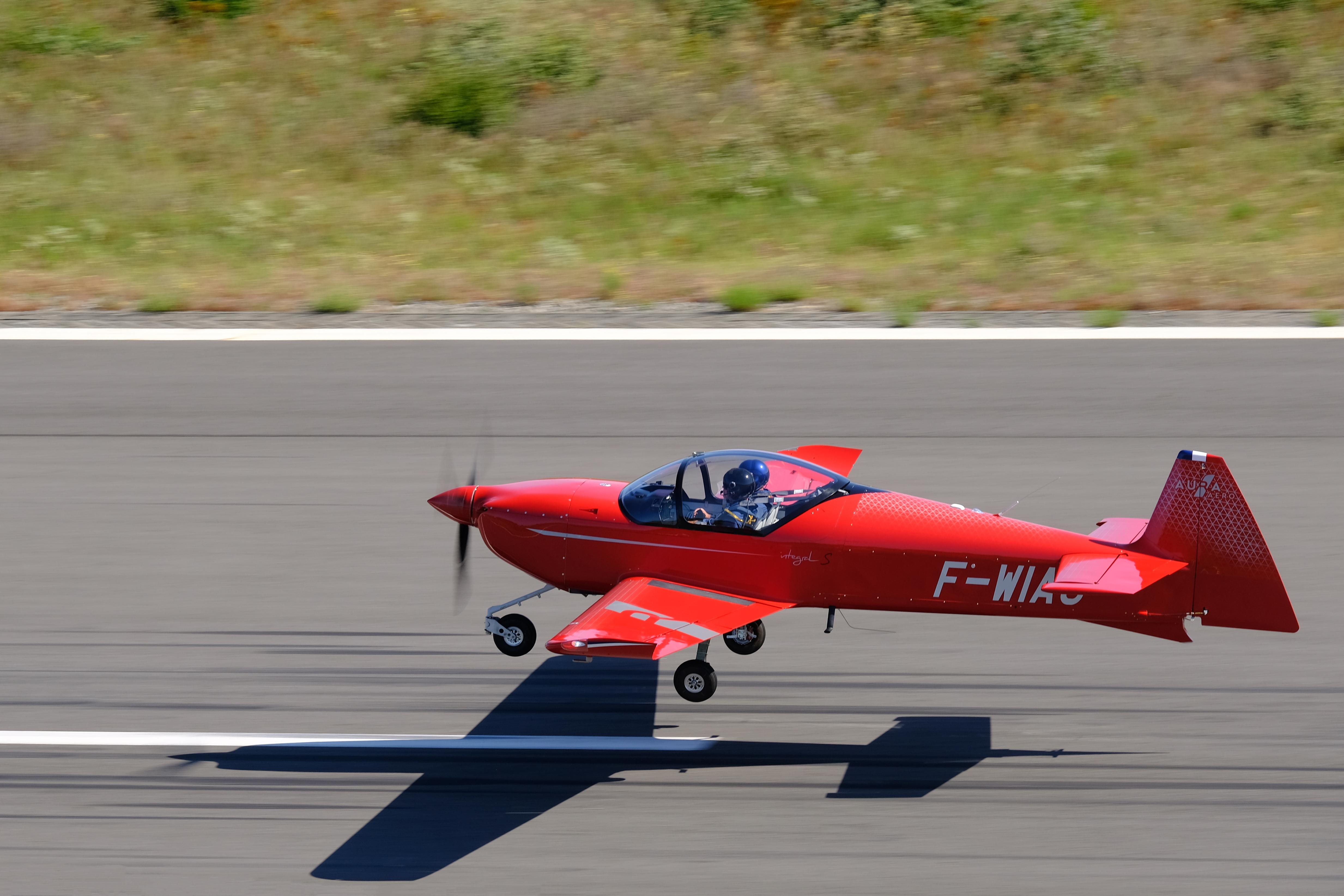 Aéronautique : Aura Aero réalise le premier vol d'Integral S, son avion de formation biplace