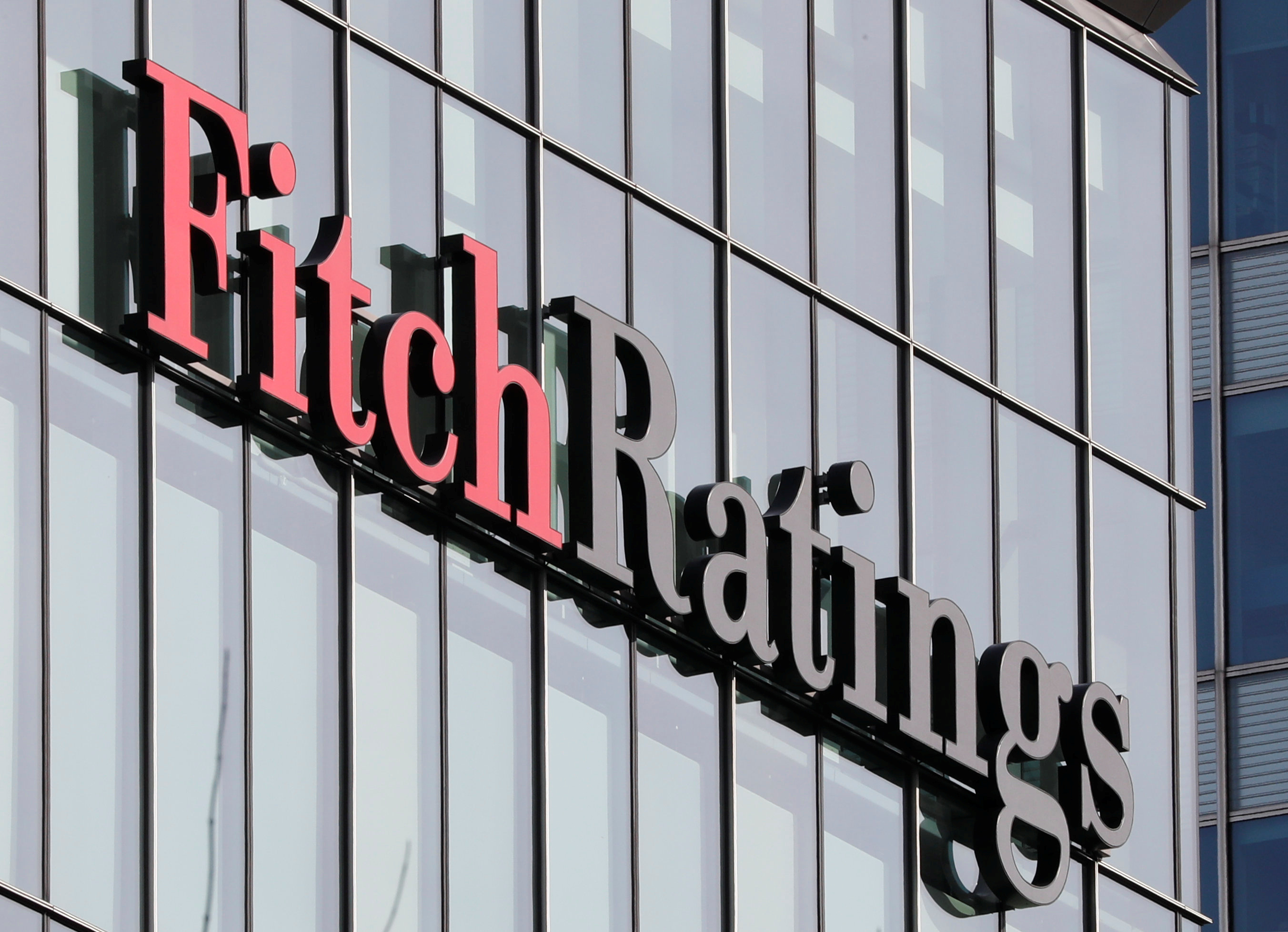 L'agence de notation Fitch maintient la note de crédit de la France à 