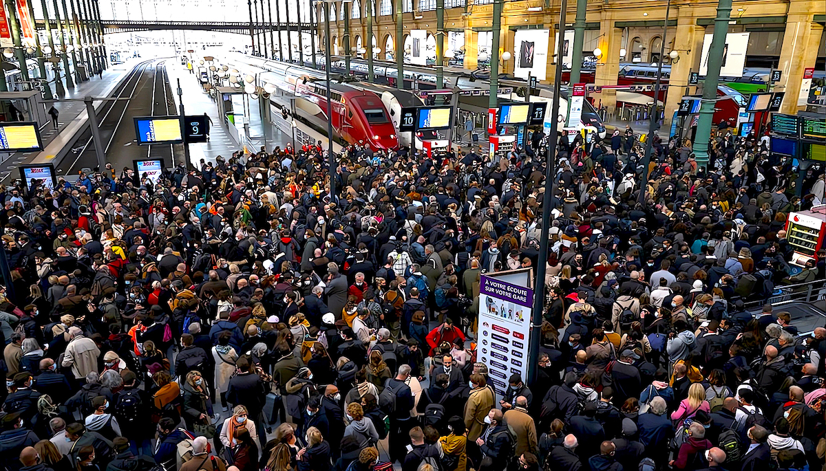 Grève de la SNCF : les perturbations se font déjà ressentir ce vendredi, de fortes craintes pour dimanche