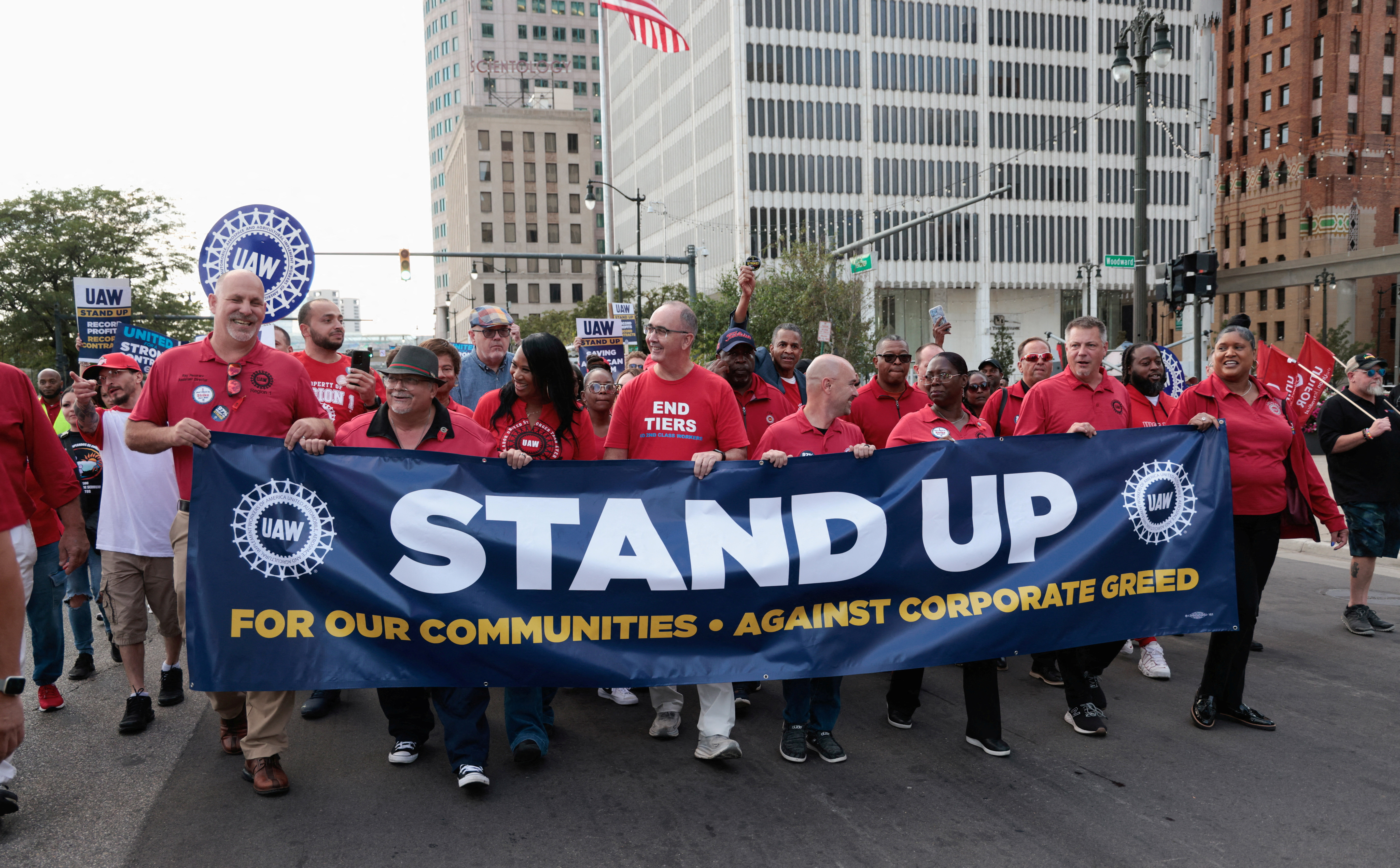 Le syndicat américain de l'automobile UAW menace les Big Three de durcir la grève (Stellantis, GM, Ford)