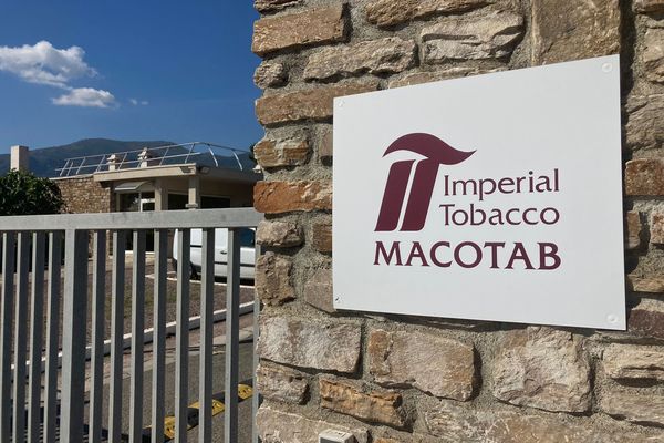 En Corse, la dernière usine de cigarettes française ferme ses portes