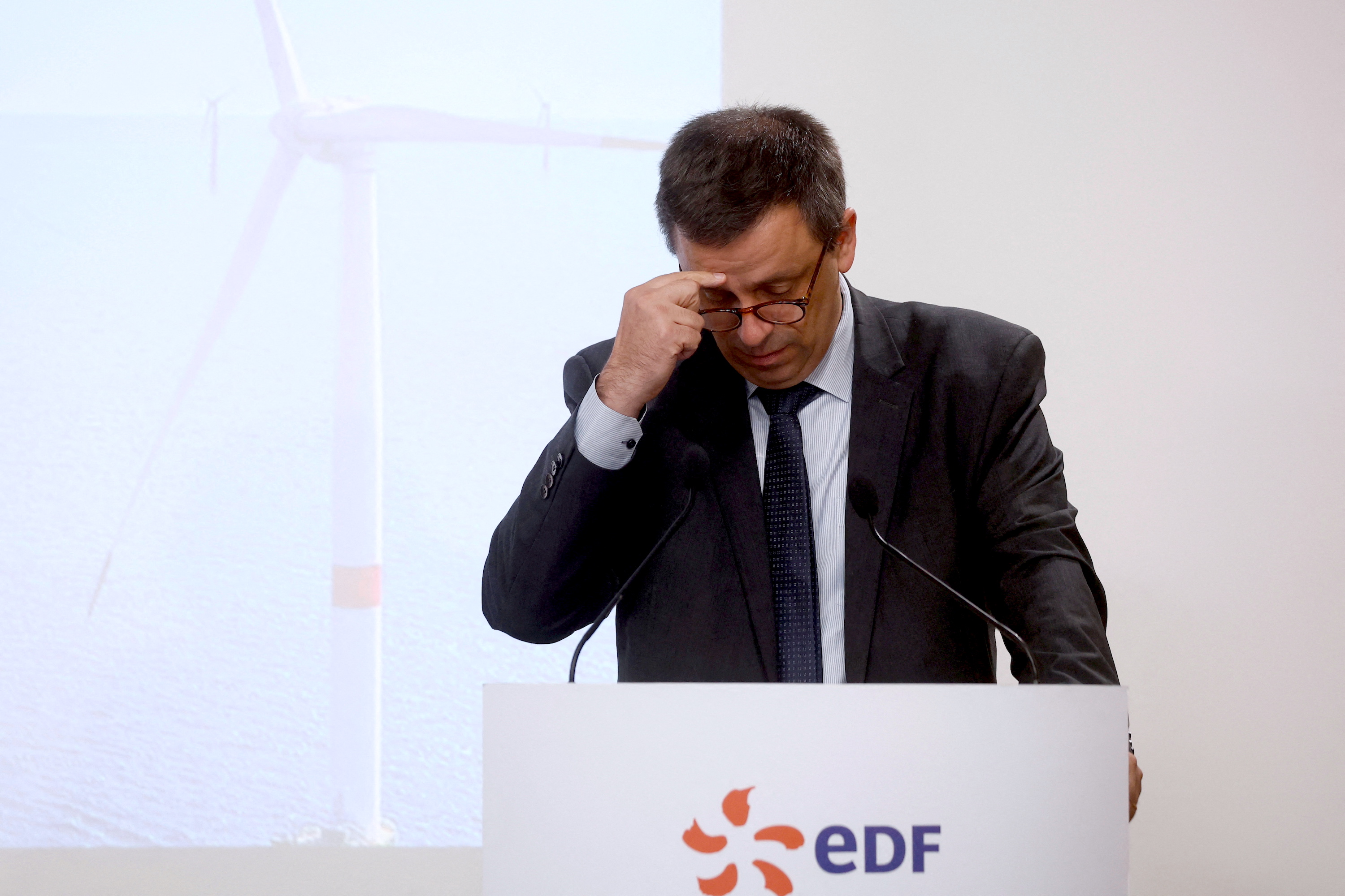 Une démission de Luc Rémont : le scénario perdant qui inquiète l’Etat et EDF