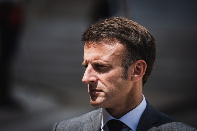Face au déficit commercial record de la France, Macron veut muscler les exportations des PME