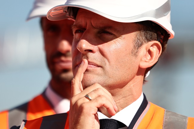 Décarbonation de l'industrie : le difficile pari d'Emmanuel Macron