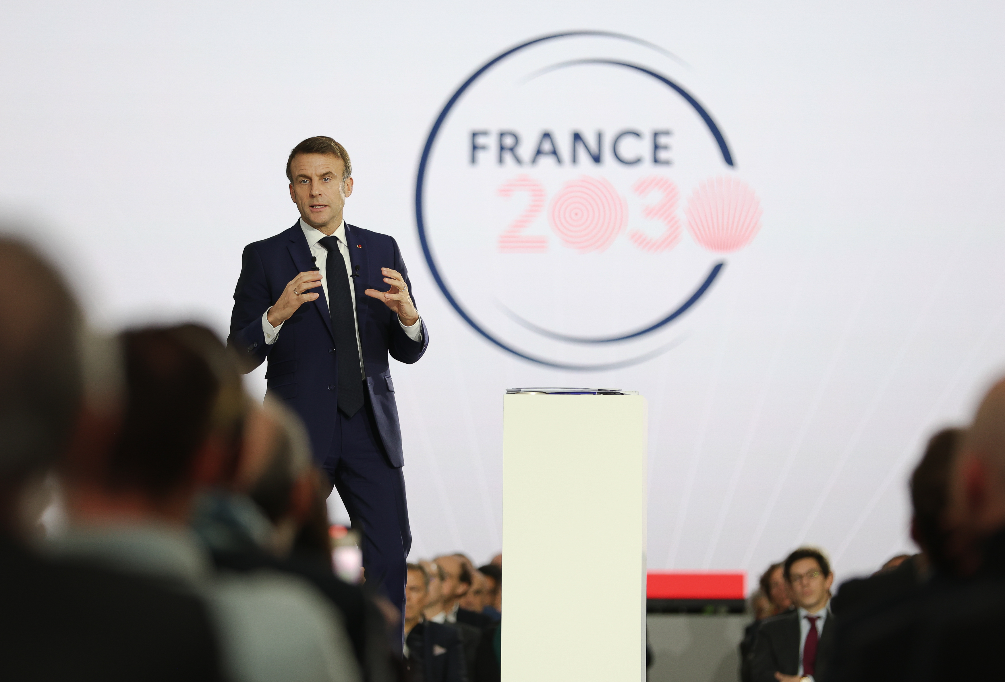 Emmanuel Macron tacle l'accord européen sur l'intelligence artificielle