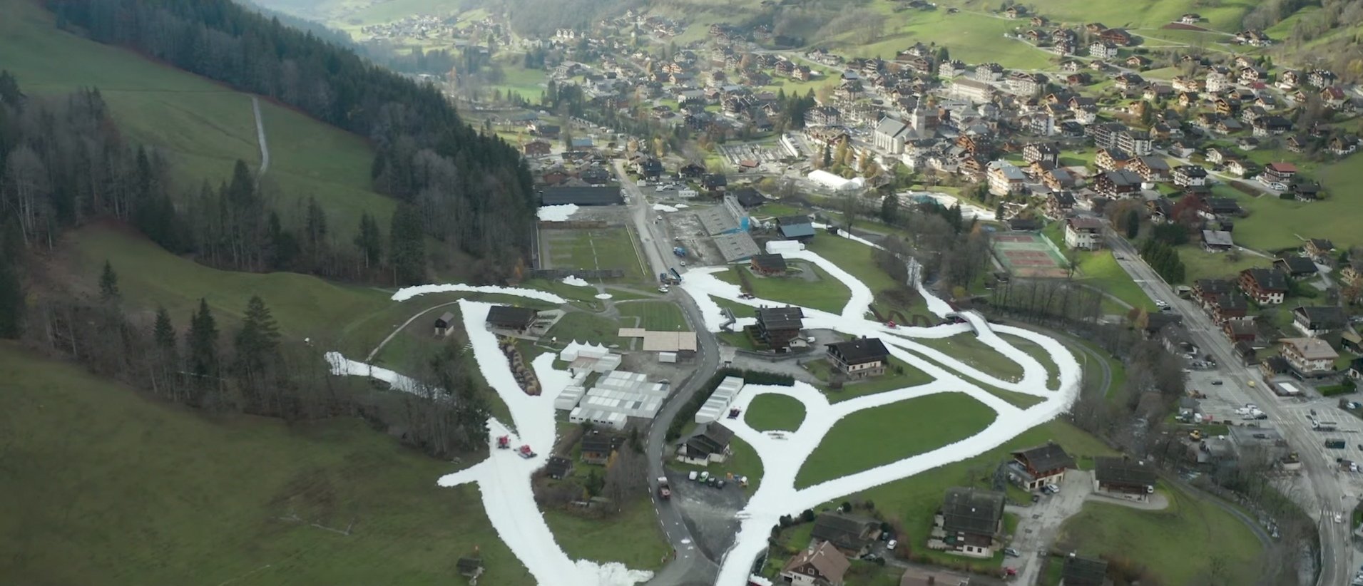 Biathlon au Grand Bornand : la neige artificielle fait encore polémique