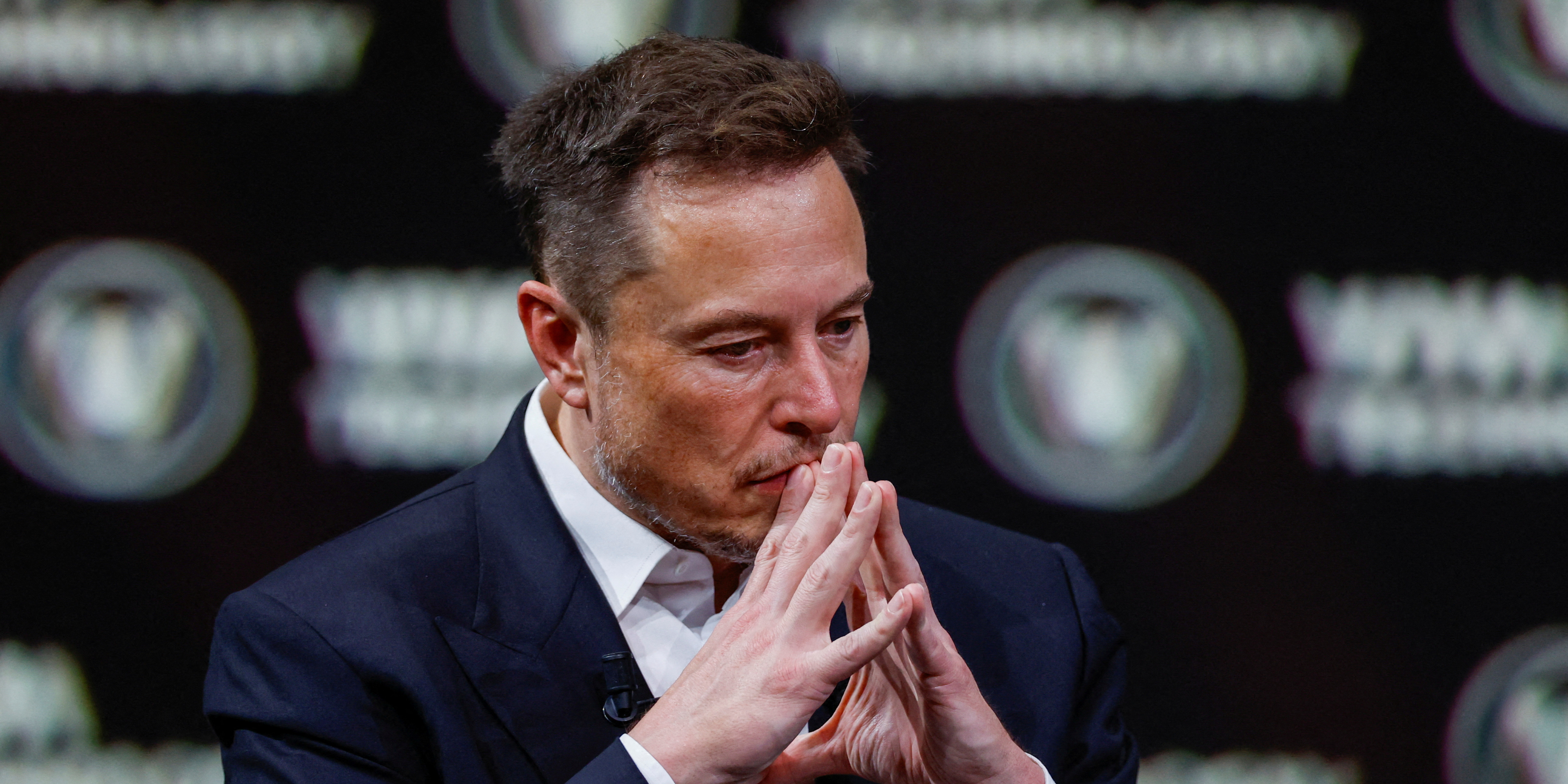 Grok, le ChatGPT « anti-woke » d'Elon Musk, ne répond pas comme prévu