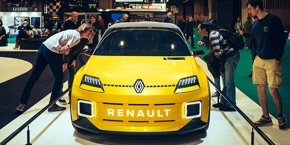 Voitures électriques : Renault contre Stellantis, le match de l'année 2024 dans l'automobile