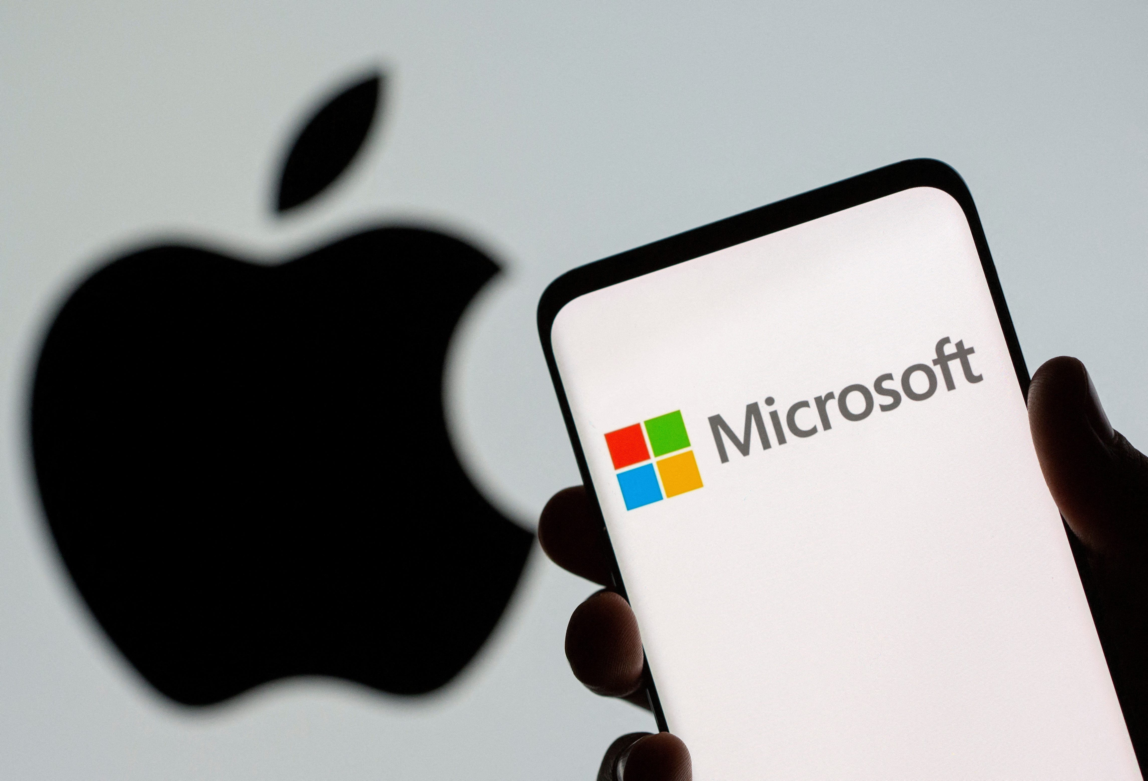 Monopole de l'App Store : Microsoft, Meta et X se liguent pour tordre le bras d'Apple