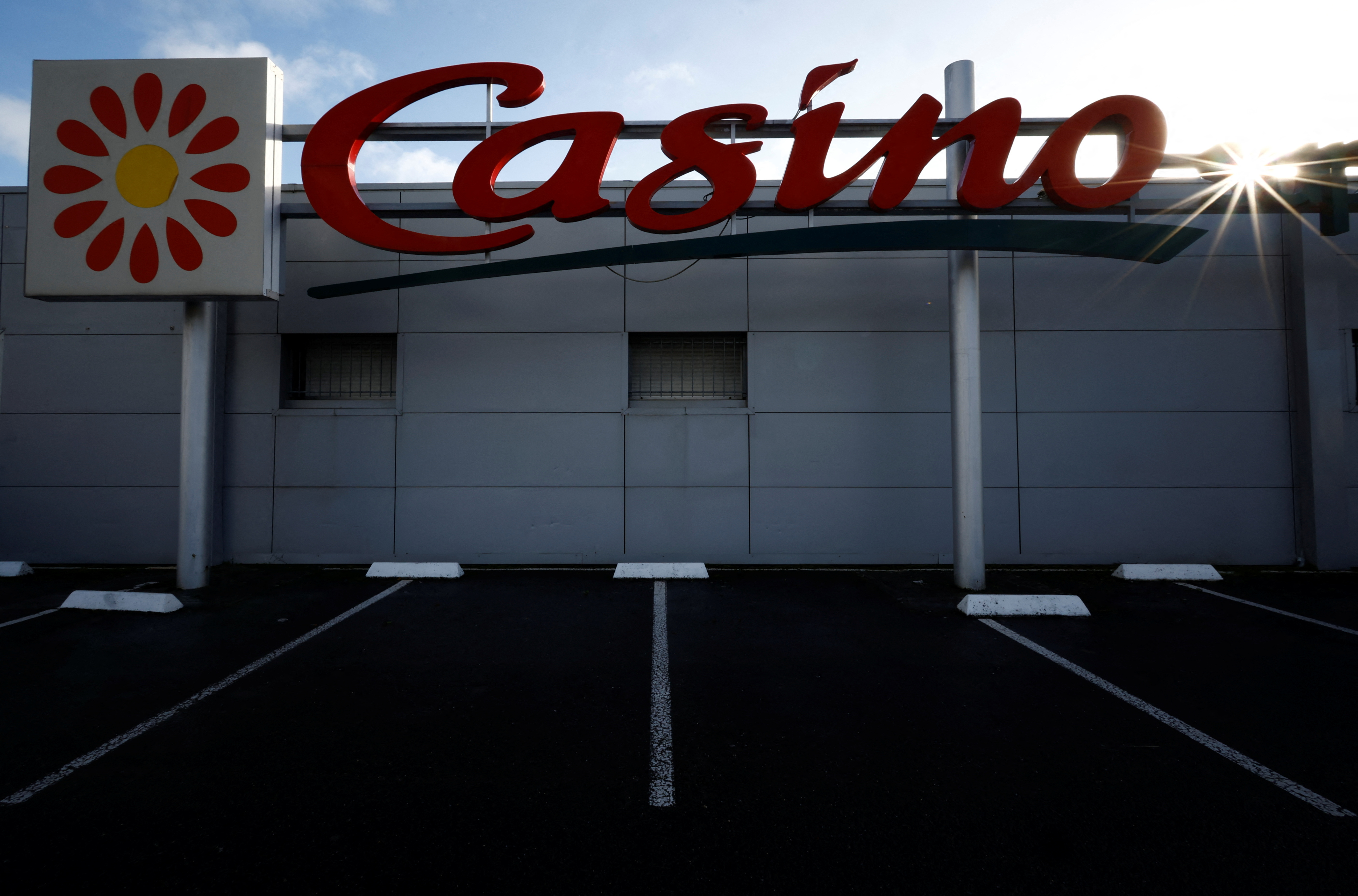 Immobilier : quel avenir pour les magasins Casino à Paris ?