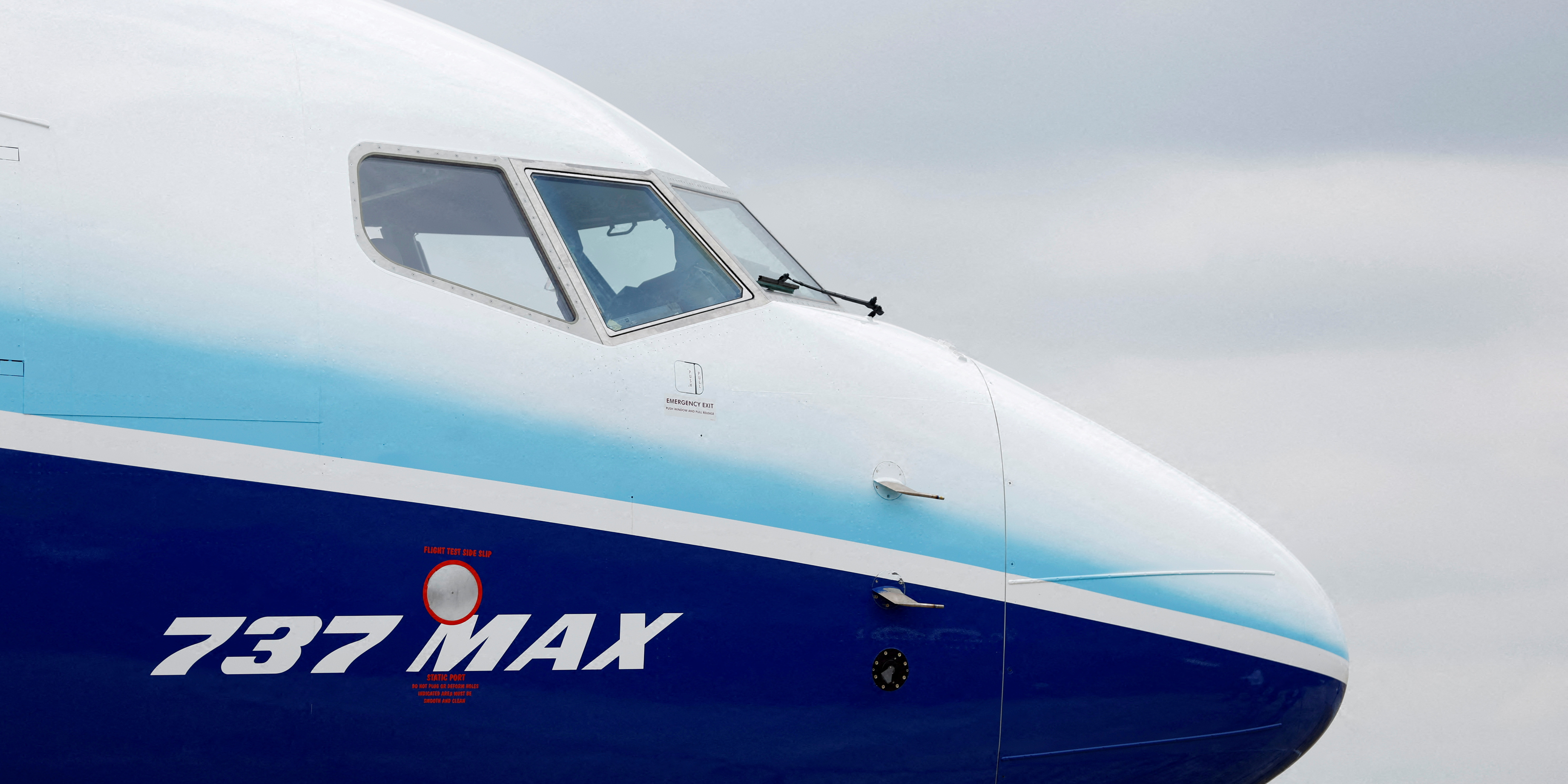 Après l'incident d'un 737 MAX-9, le régulateur américain recommande l'inspection d'avions similaires