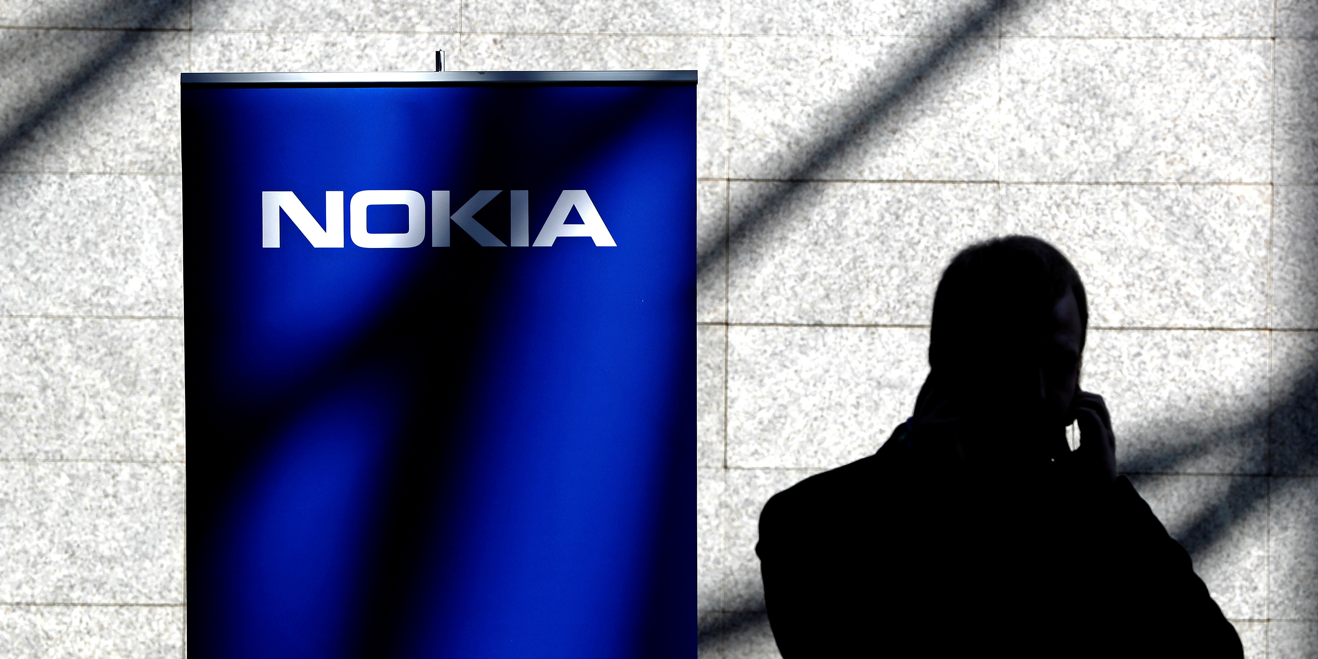 Plombé par les Etats-Unis, Nokia continue de broyer du noir