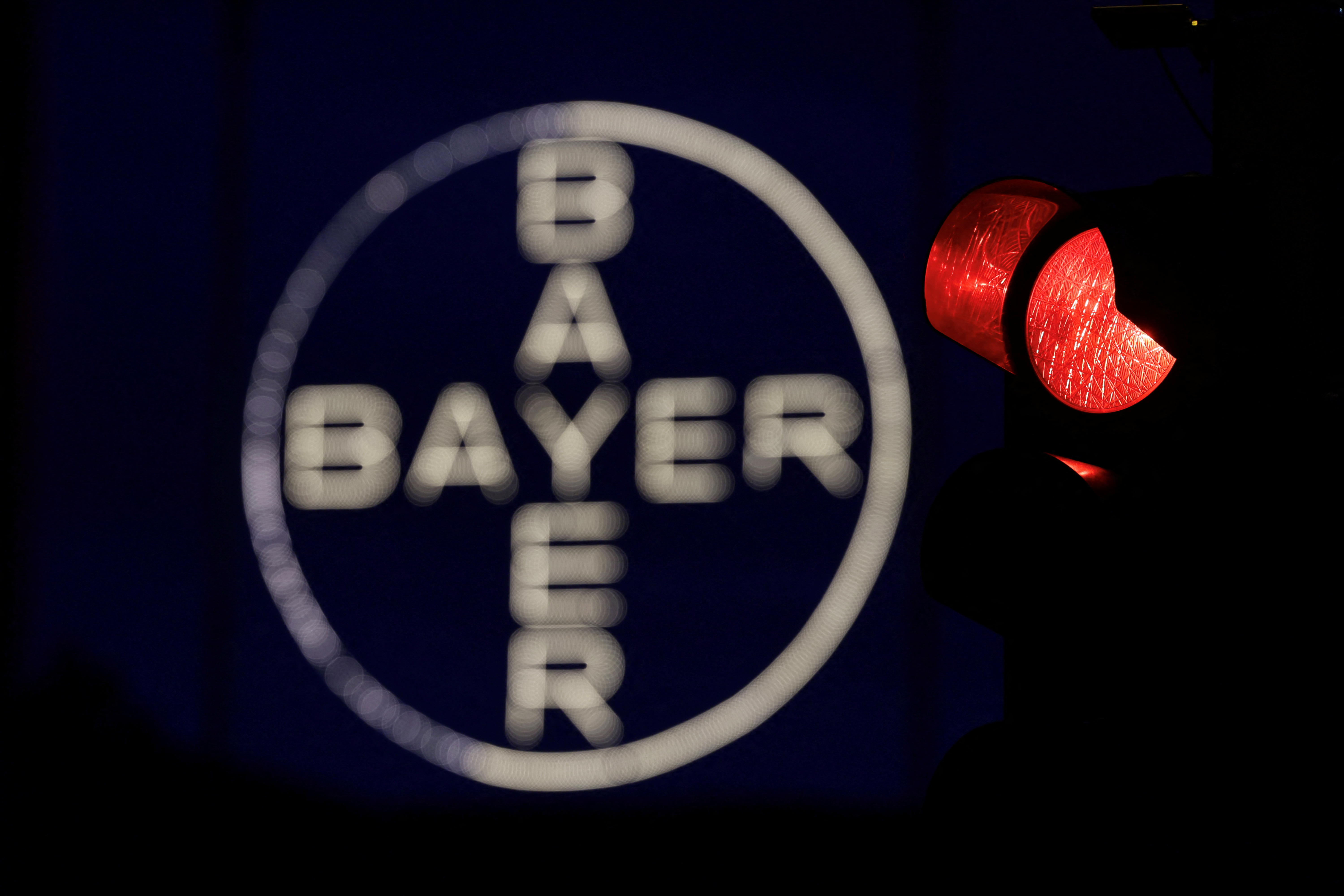 Chimie : Bayer accuse une perte nette de plus de 2 milliards d'euros