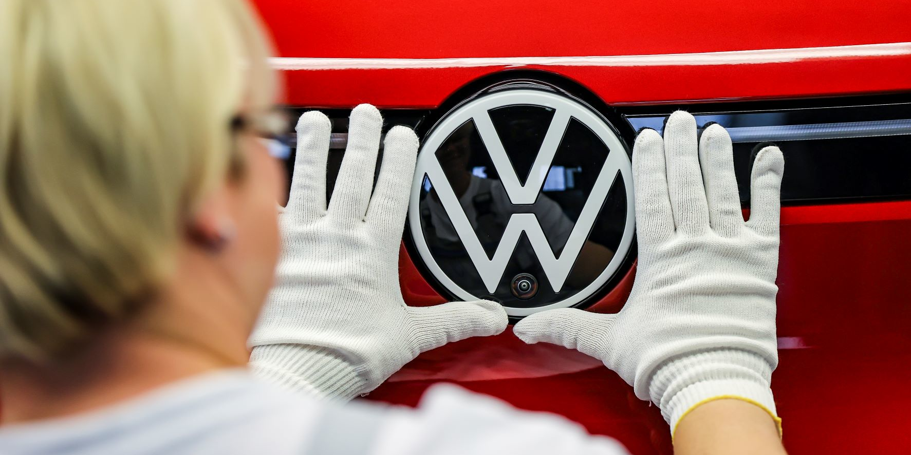 Contrairement à Renault, Volkswagen compte toujours introduire en Bourse sa filiale dédiée aux batteries électriques