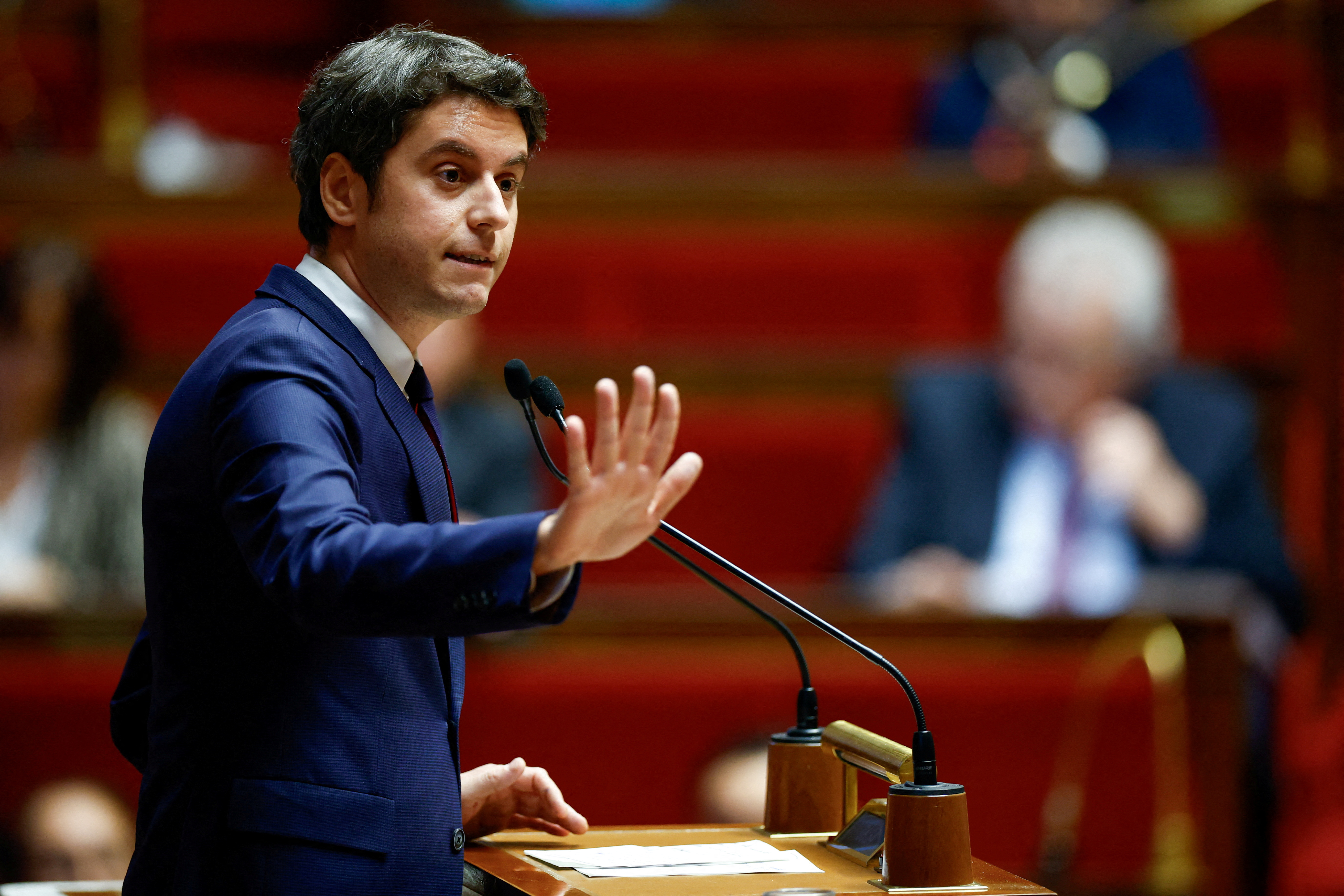 Gabriel Attal face à sa première motion de censure, les noms de nouveaux ministres attendus