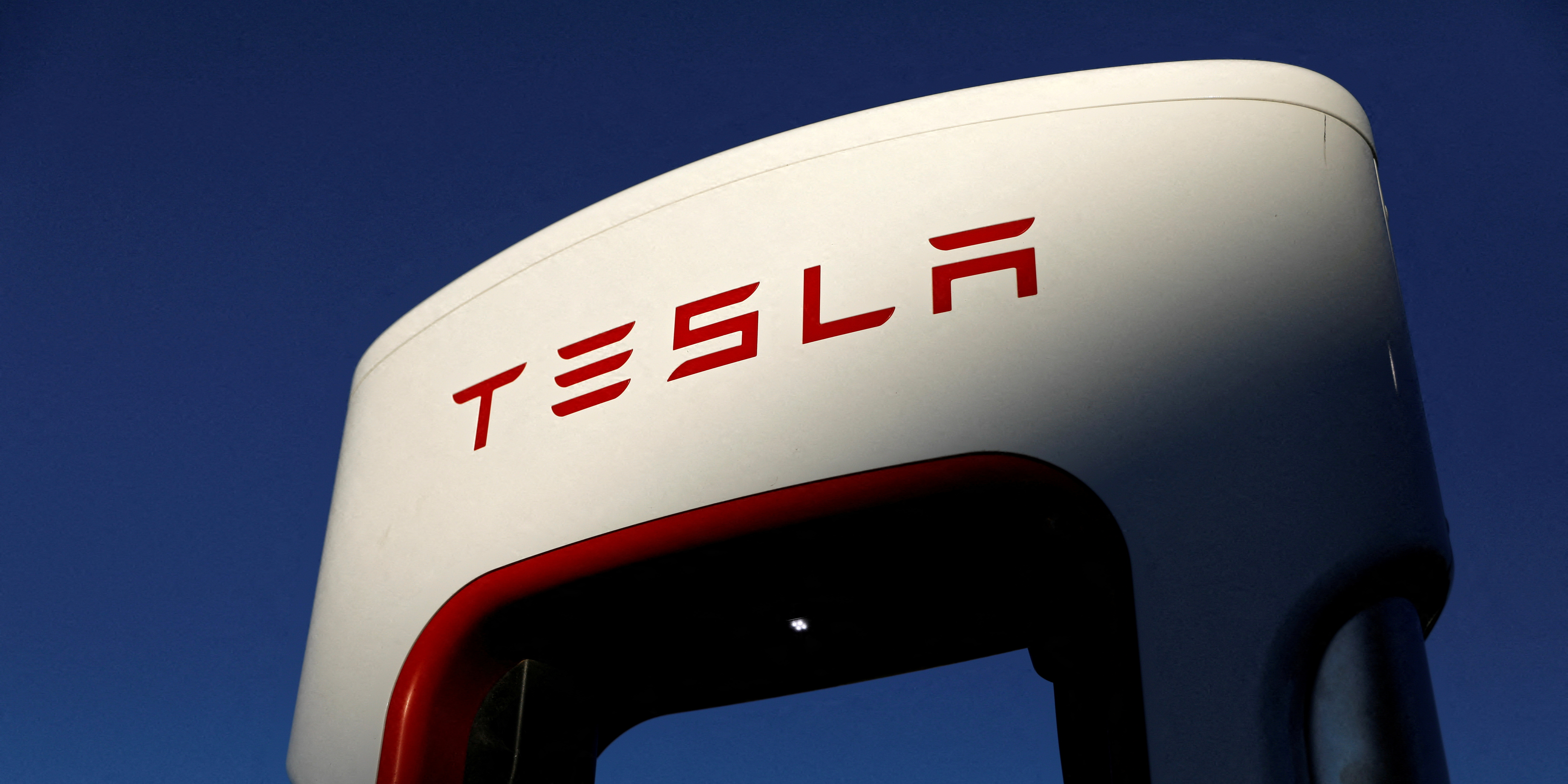 Grève chez Tesla: un des syndicats suédois lâche du lest et autorise les réparations sur certaines voitures