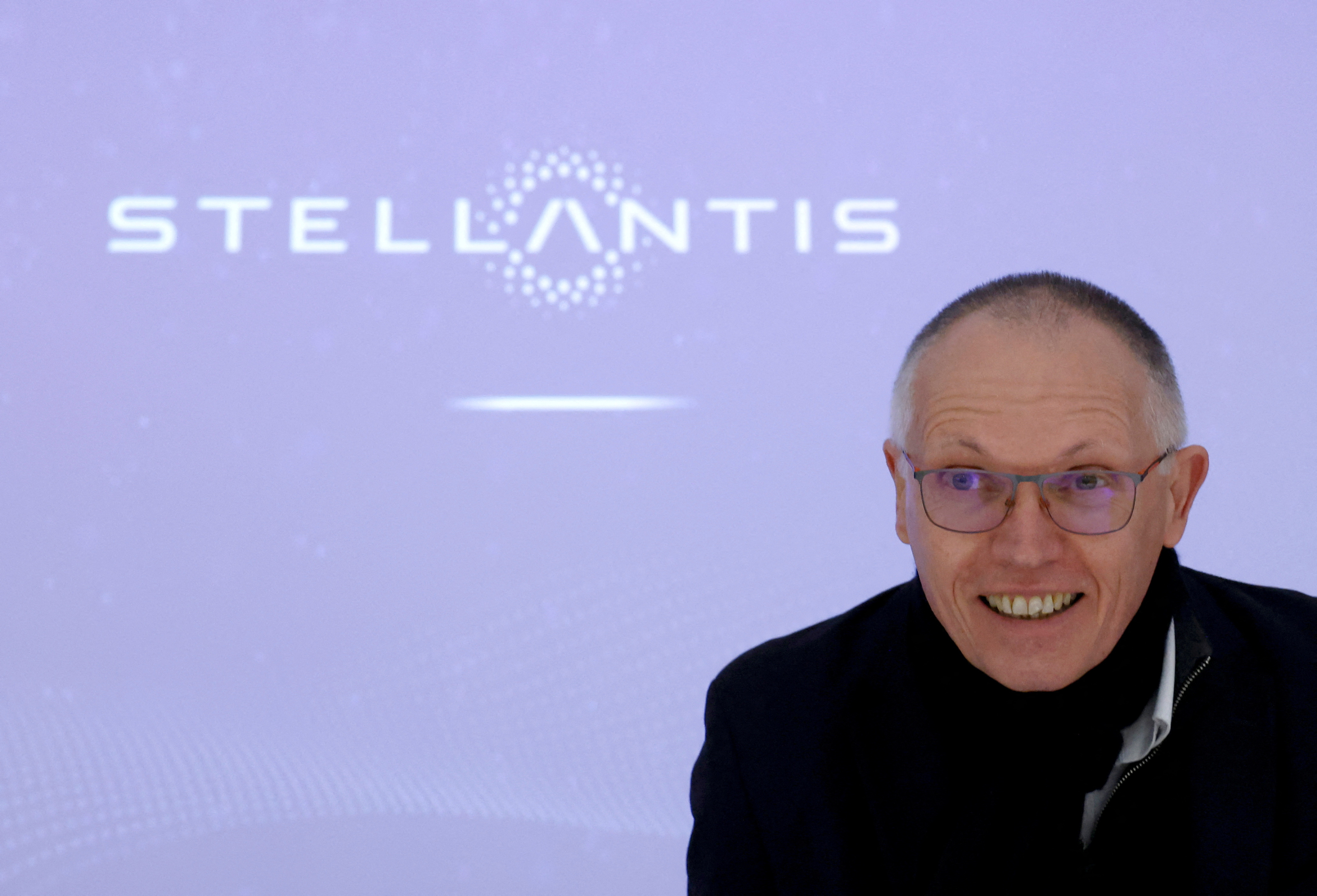 Stellantis : la rémunération astronomique de Carlos Tavares soumise au vote des actionnaires